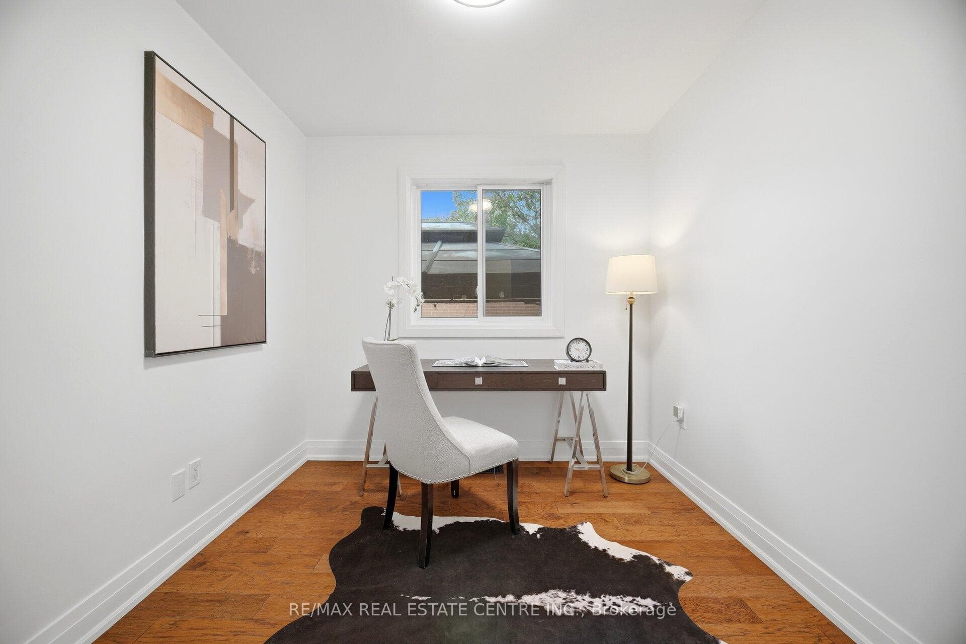1376 Royal Drive photo 27