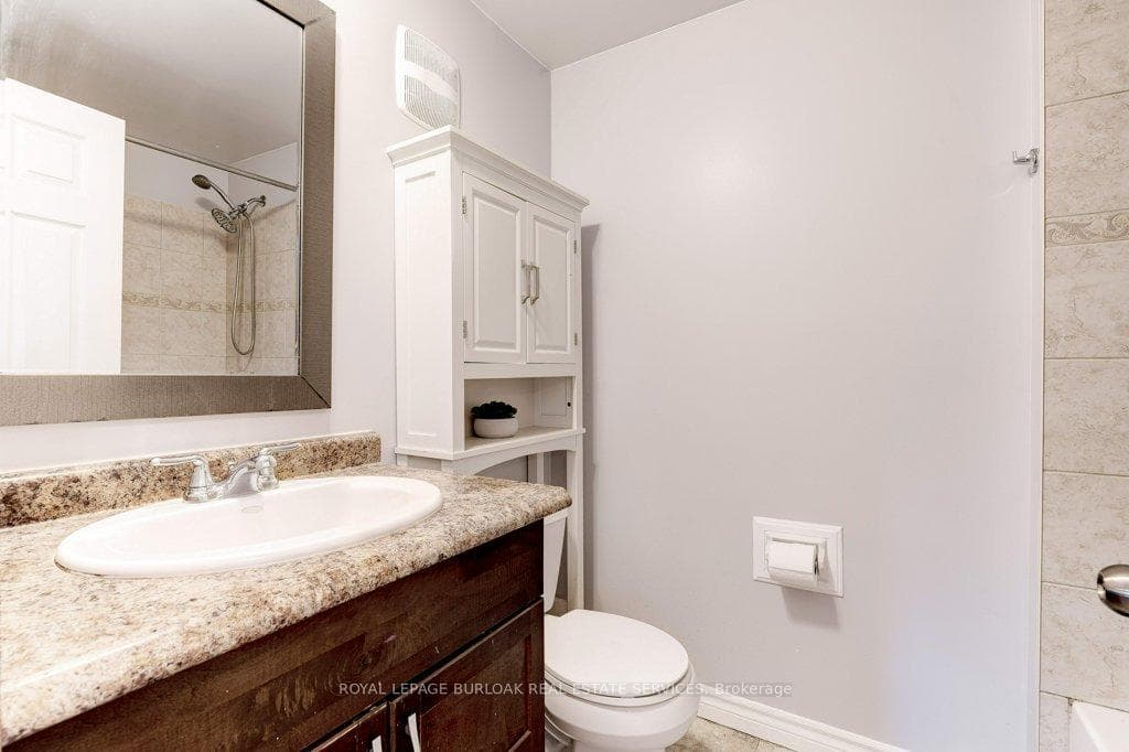 665 Francis Road Unit 2 photo 21