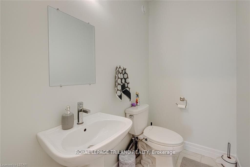 2610 SHEFFIELD Boulevard photo 12