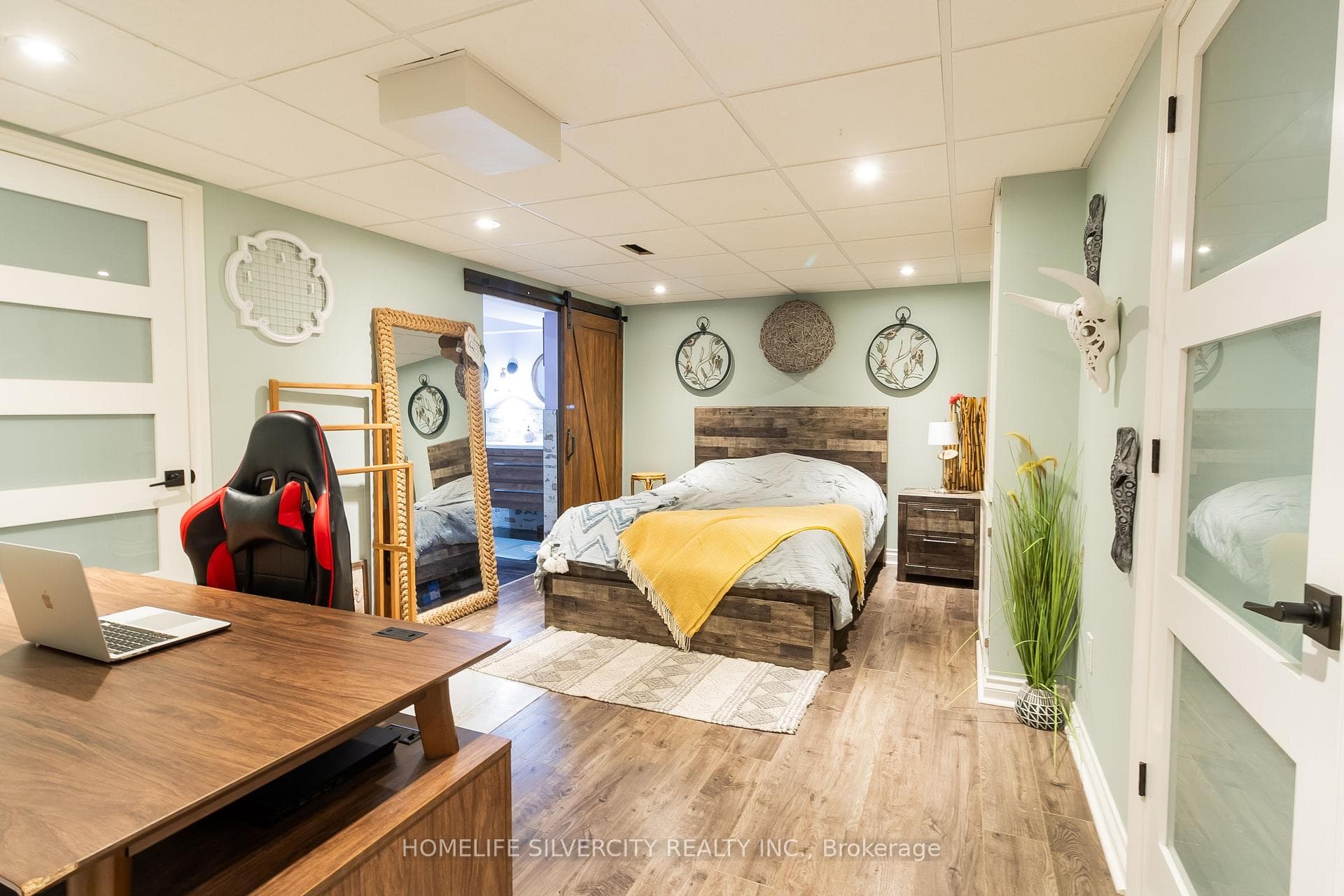 767 Barclay Road photo 30