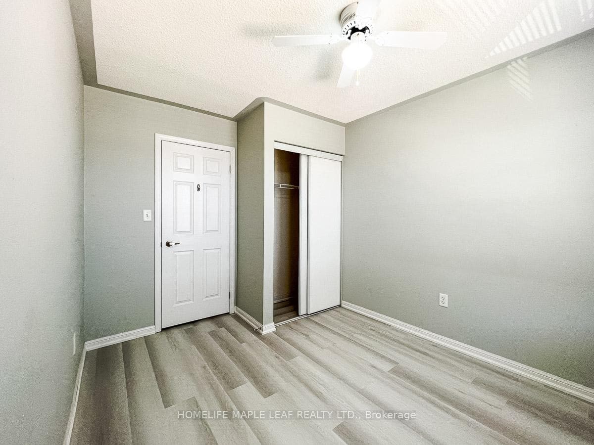 3159 Stornoway Circle photo 18