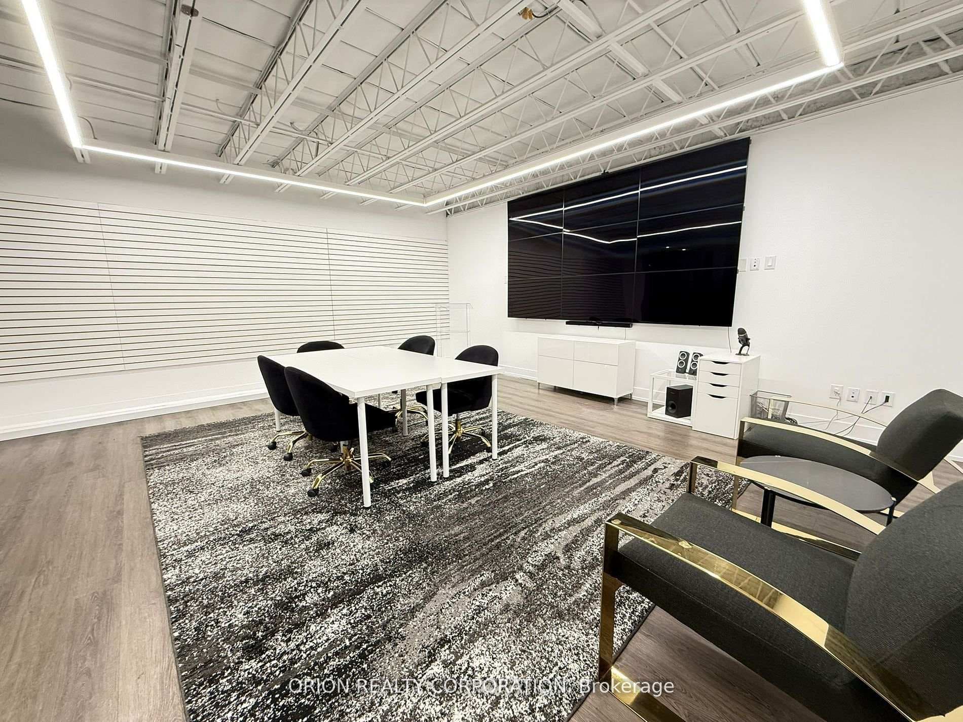 1149 Lakeshore Road Unit BSMT photo 2