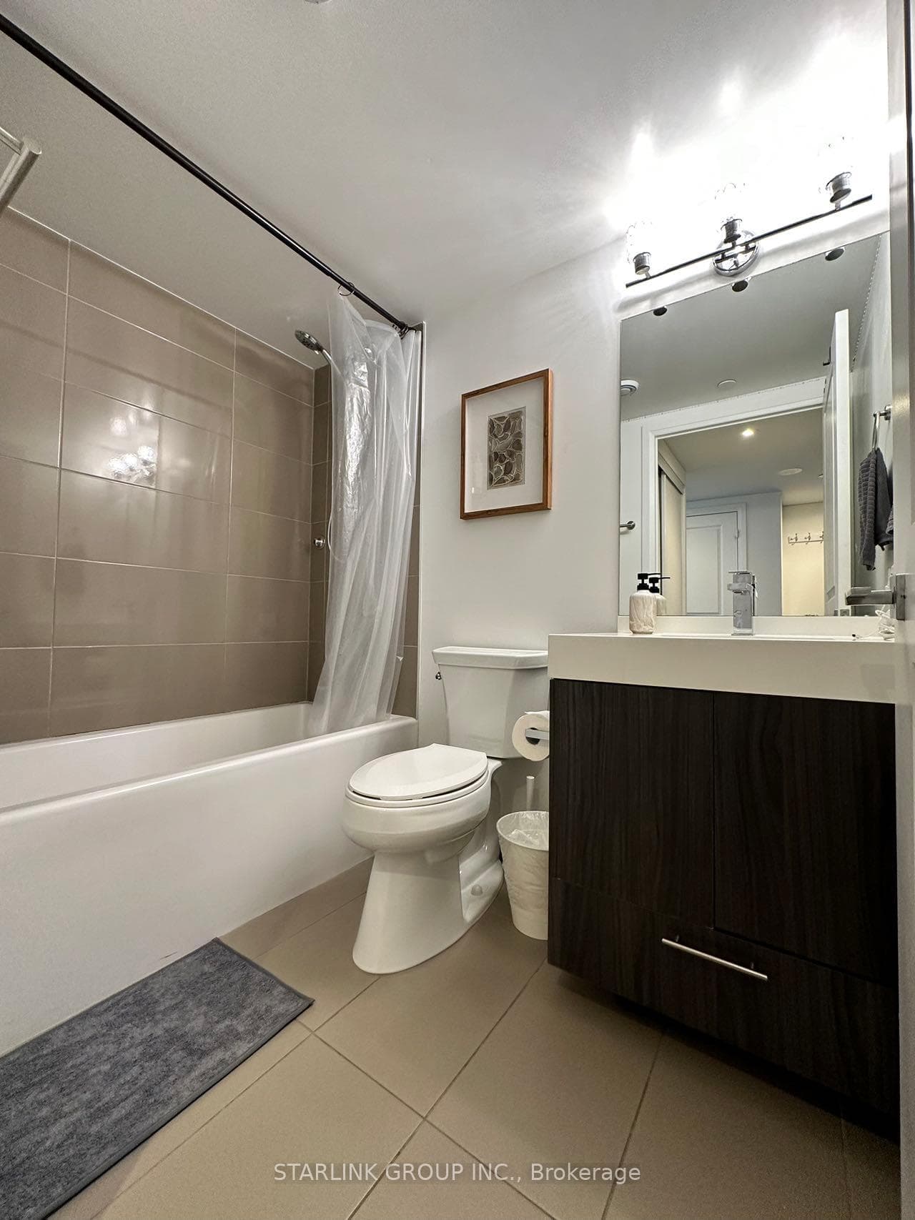 251 Jarvis Street Unit 825 photo 9
