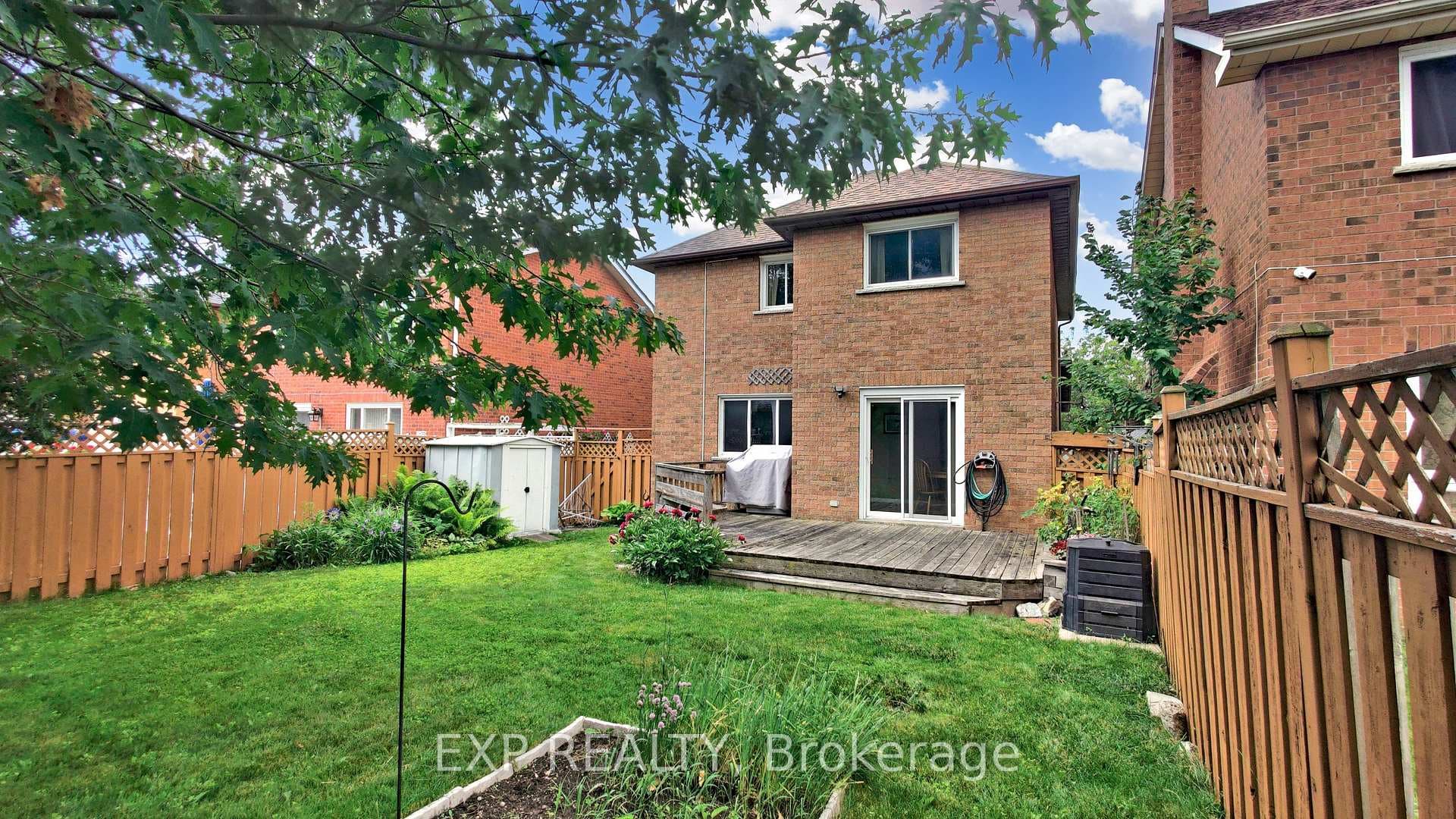 78 Creditstone Road photo 4