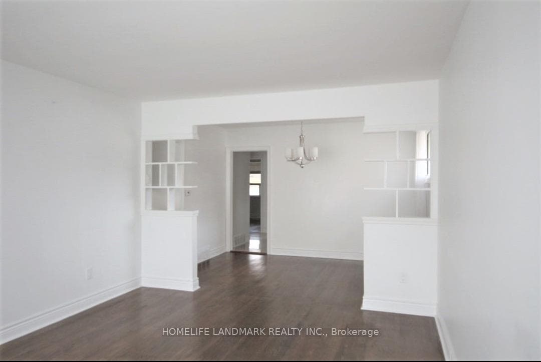 45 Arbutus Crescent Unit Main photo 3