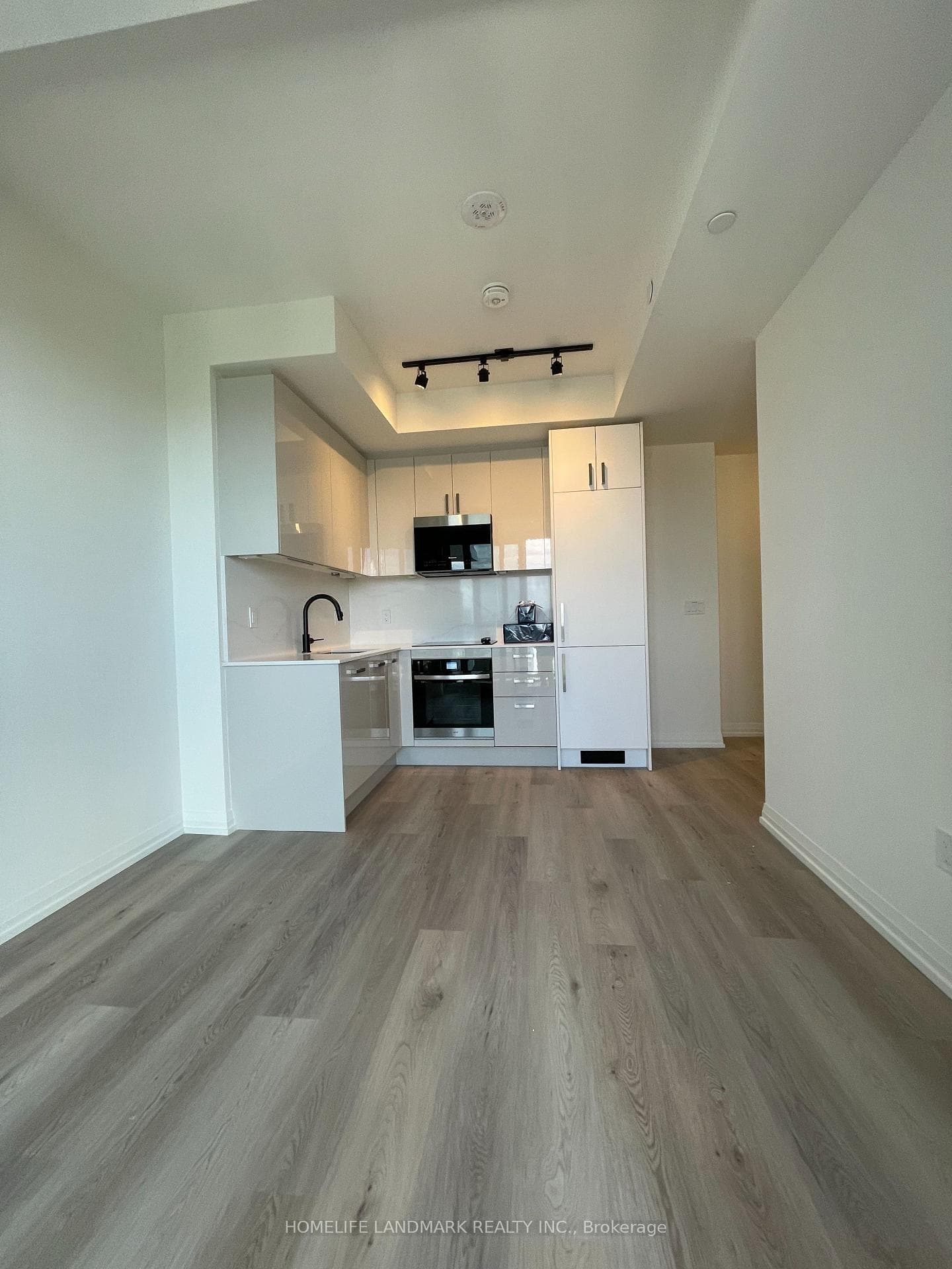 280 Dundas Street Unit 2713 photo 5