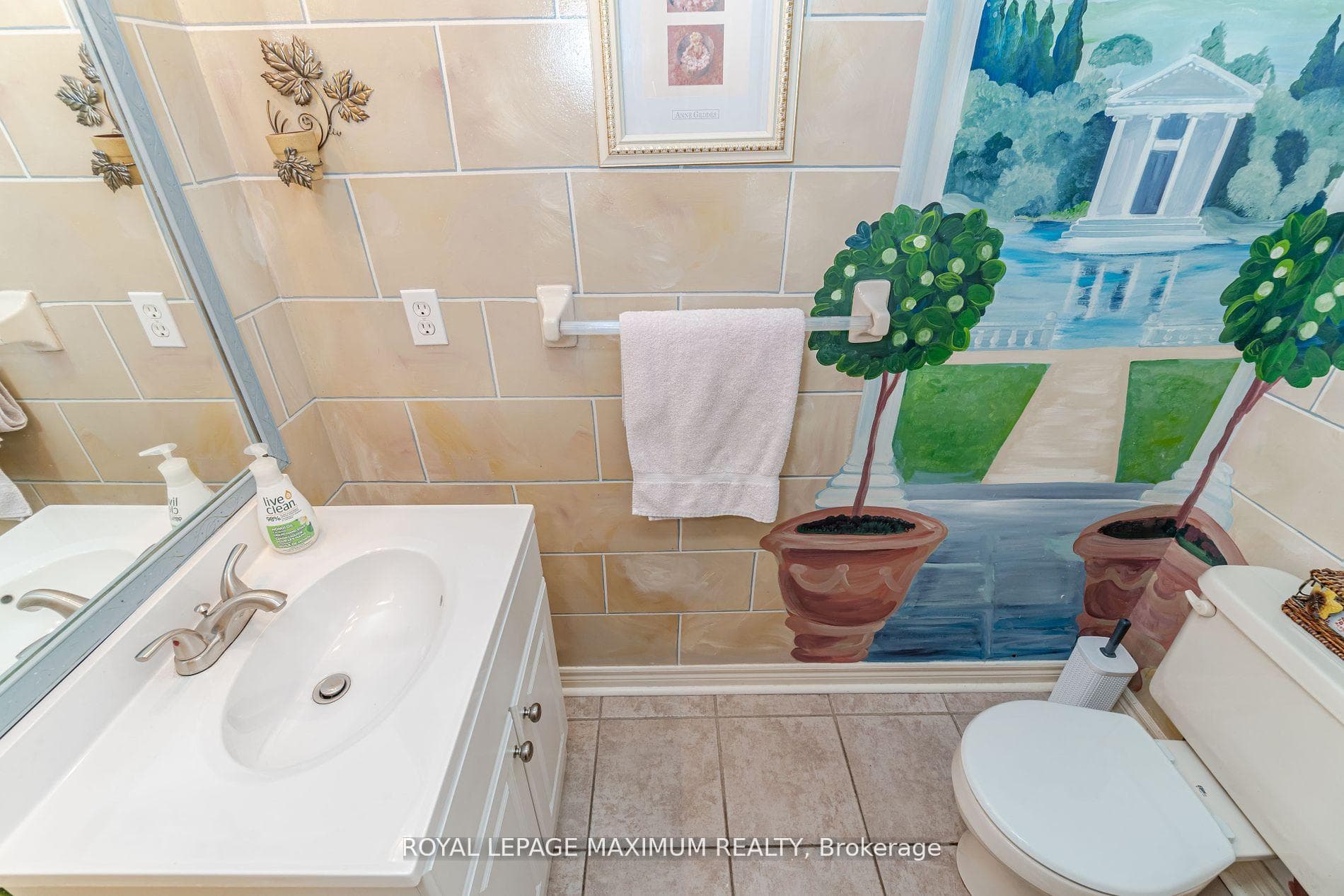 2 Sail Crescent photo 19