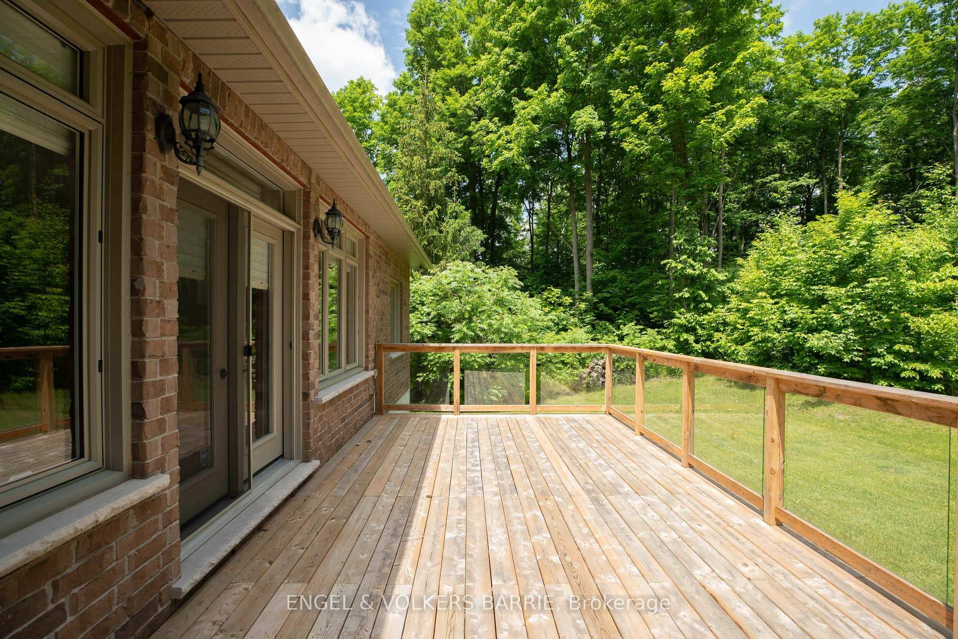 64 Heron Boulevard photo 22