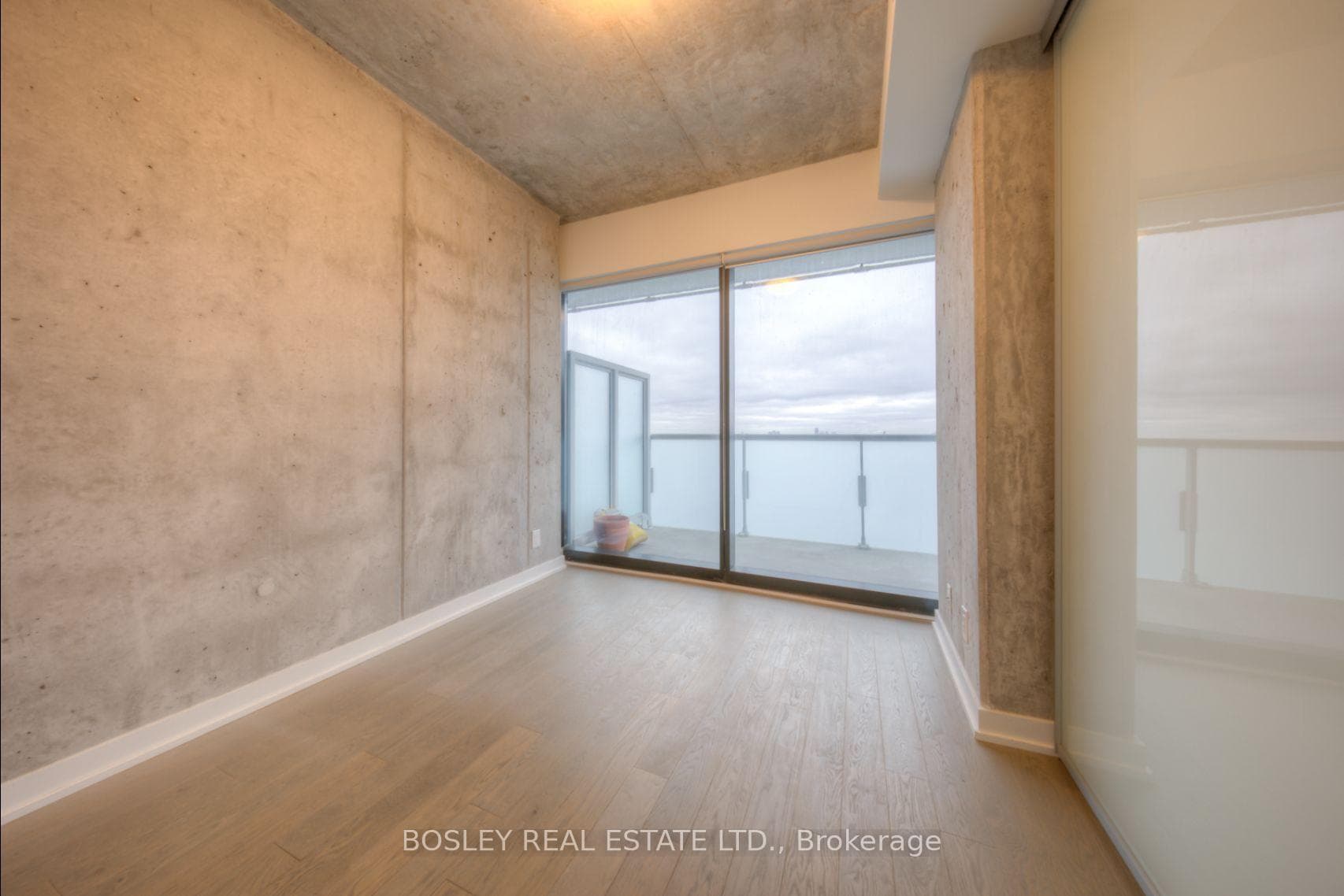 11 Charlotte Street Unit 3104 photo 6