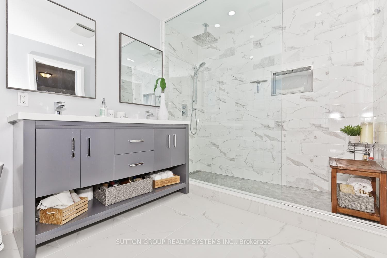 242 Gatestone Drive photo 25