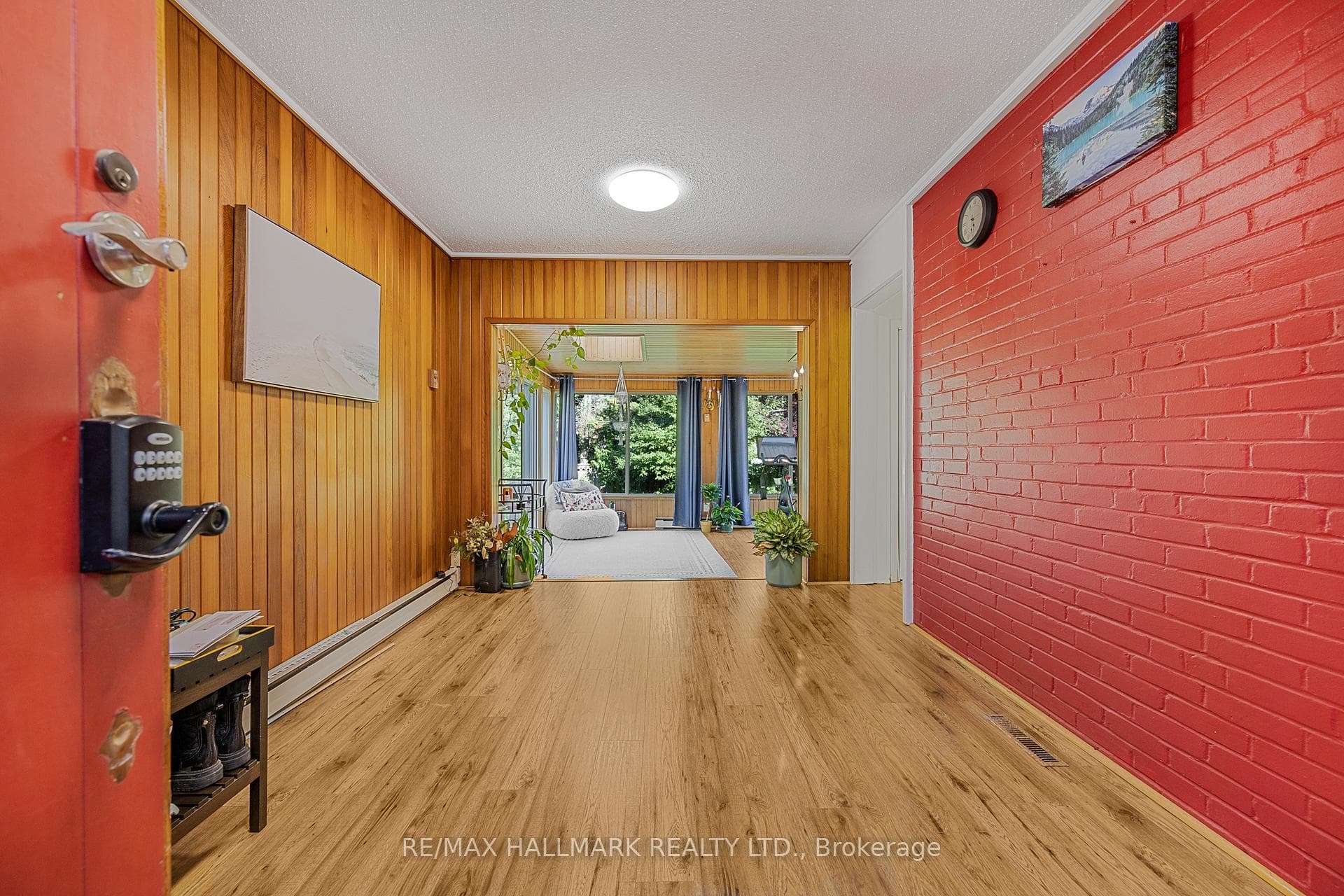 80 Berkinshaw Crescent photo 5