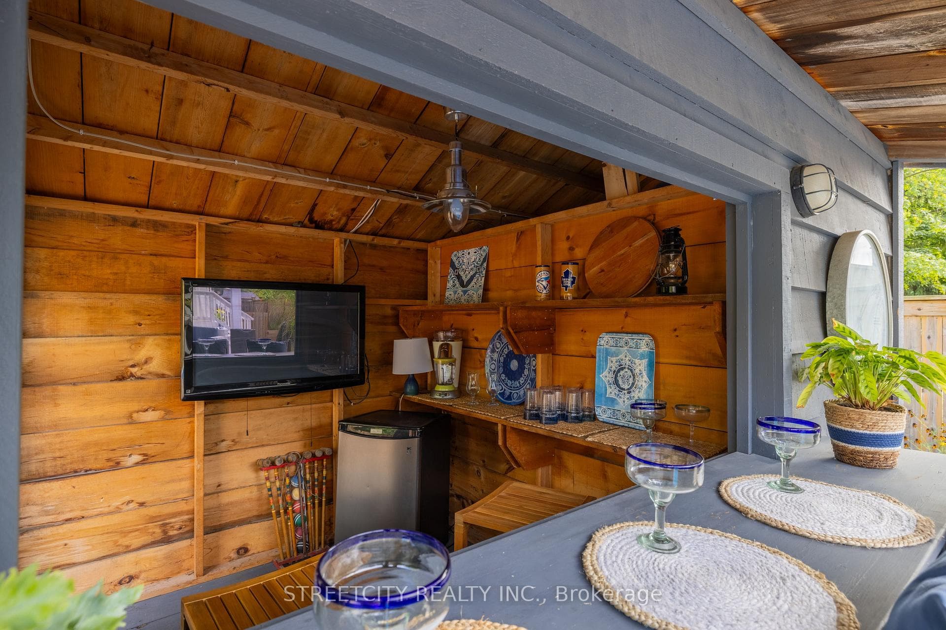 759 Grenfell Drive photo 30