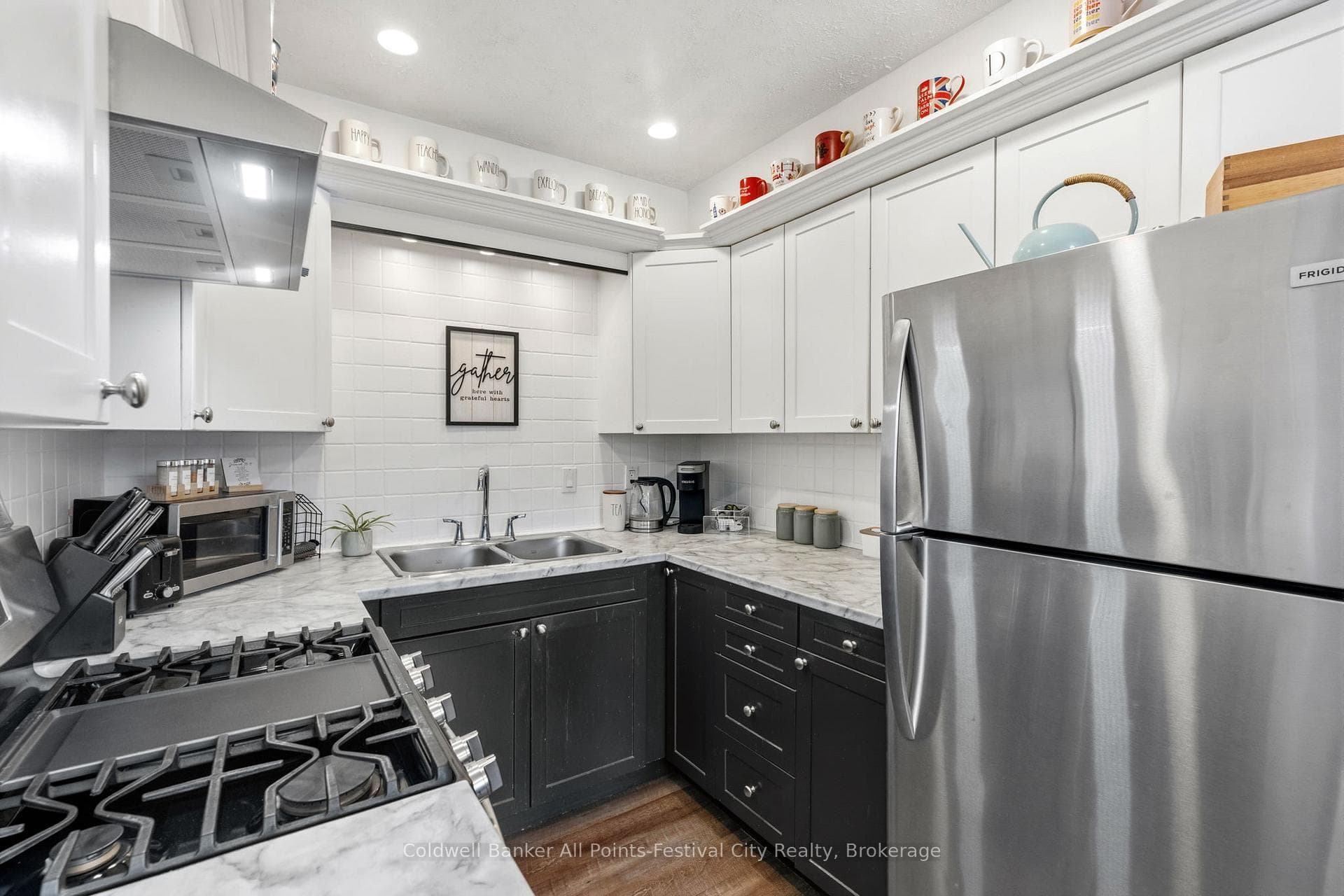 146 Bennett Street photo 12