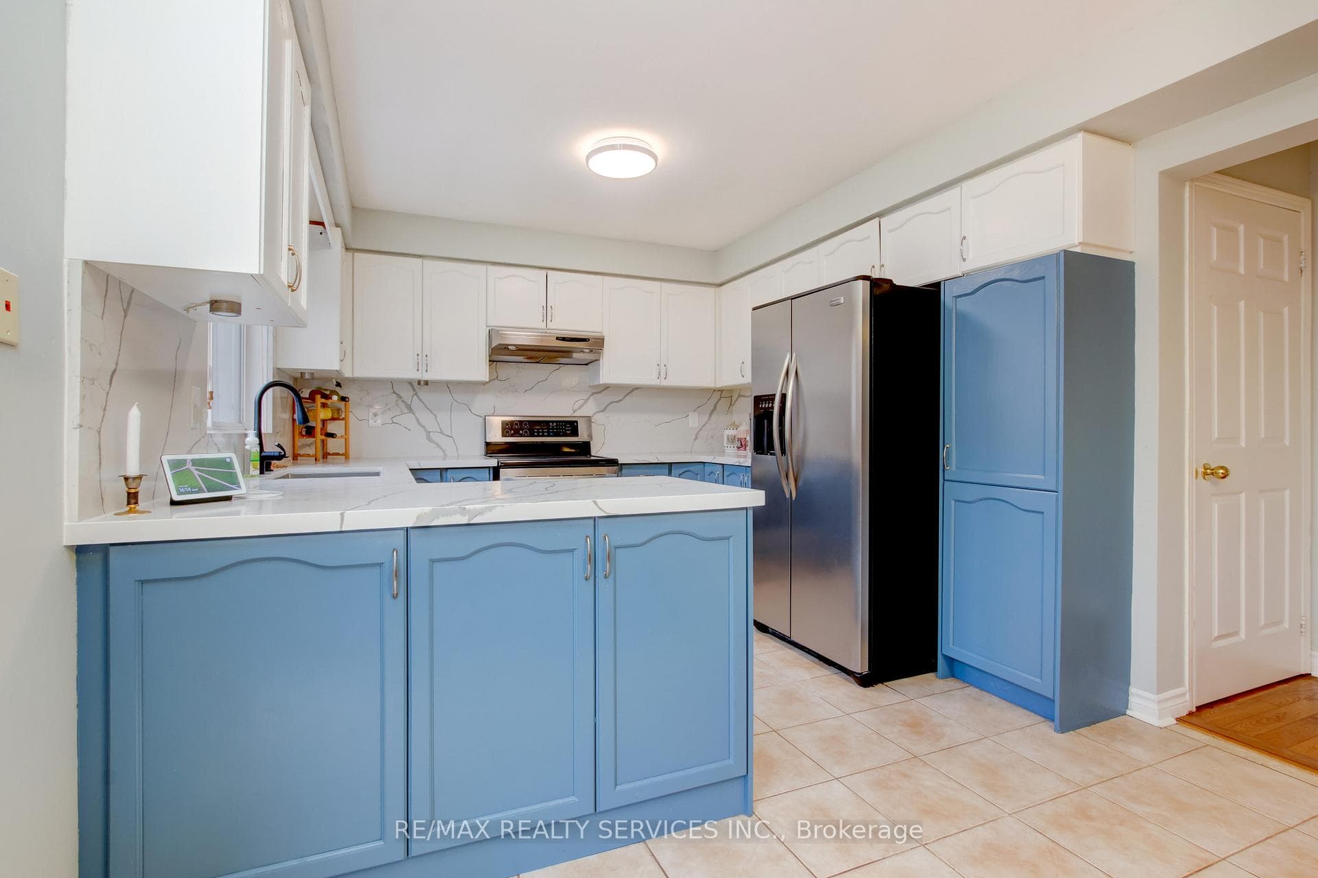 93 Starhill Crescent photo 11