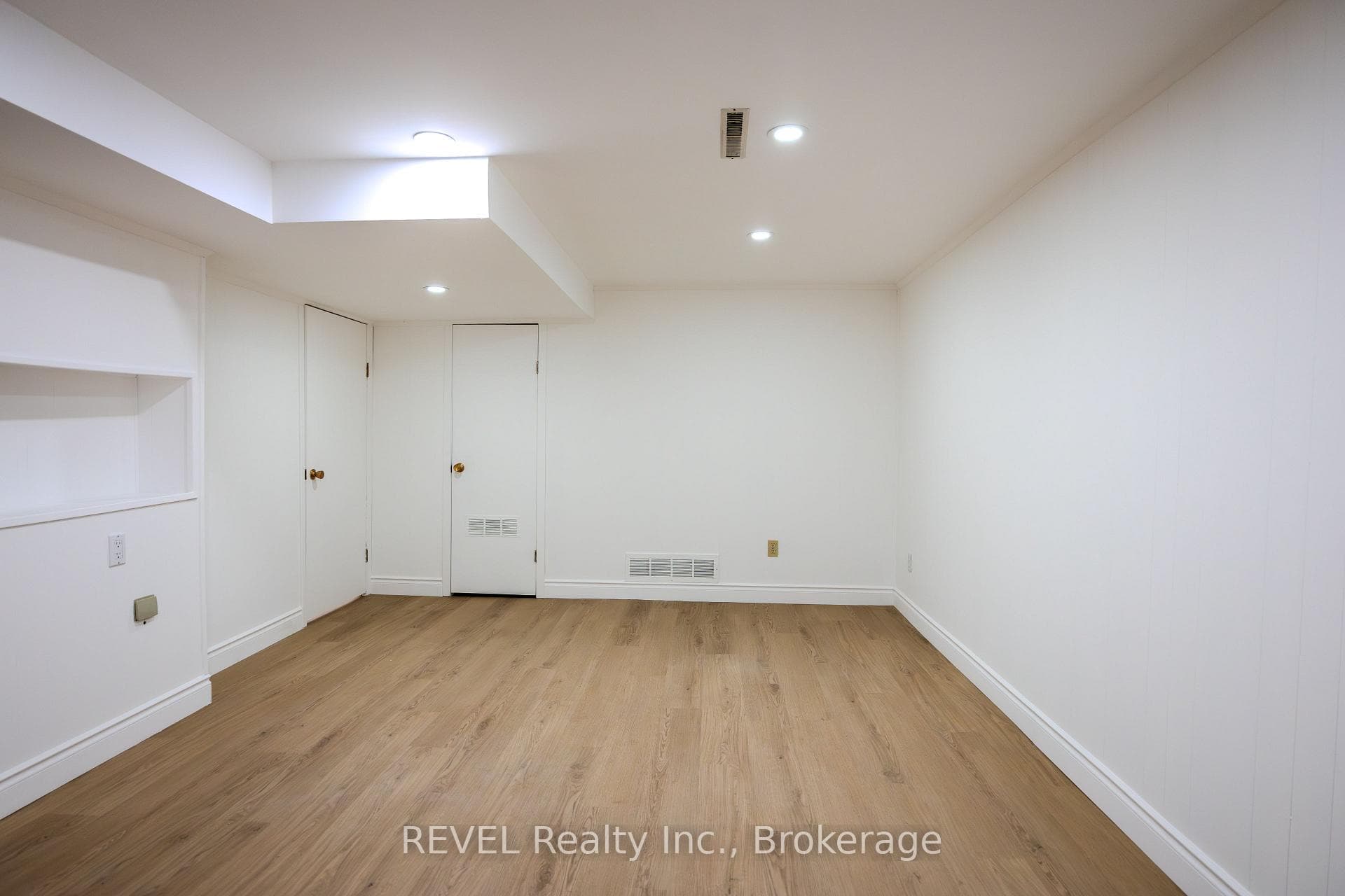 19 Woodington Crescent photo 28