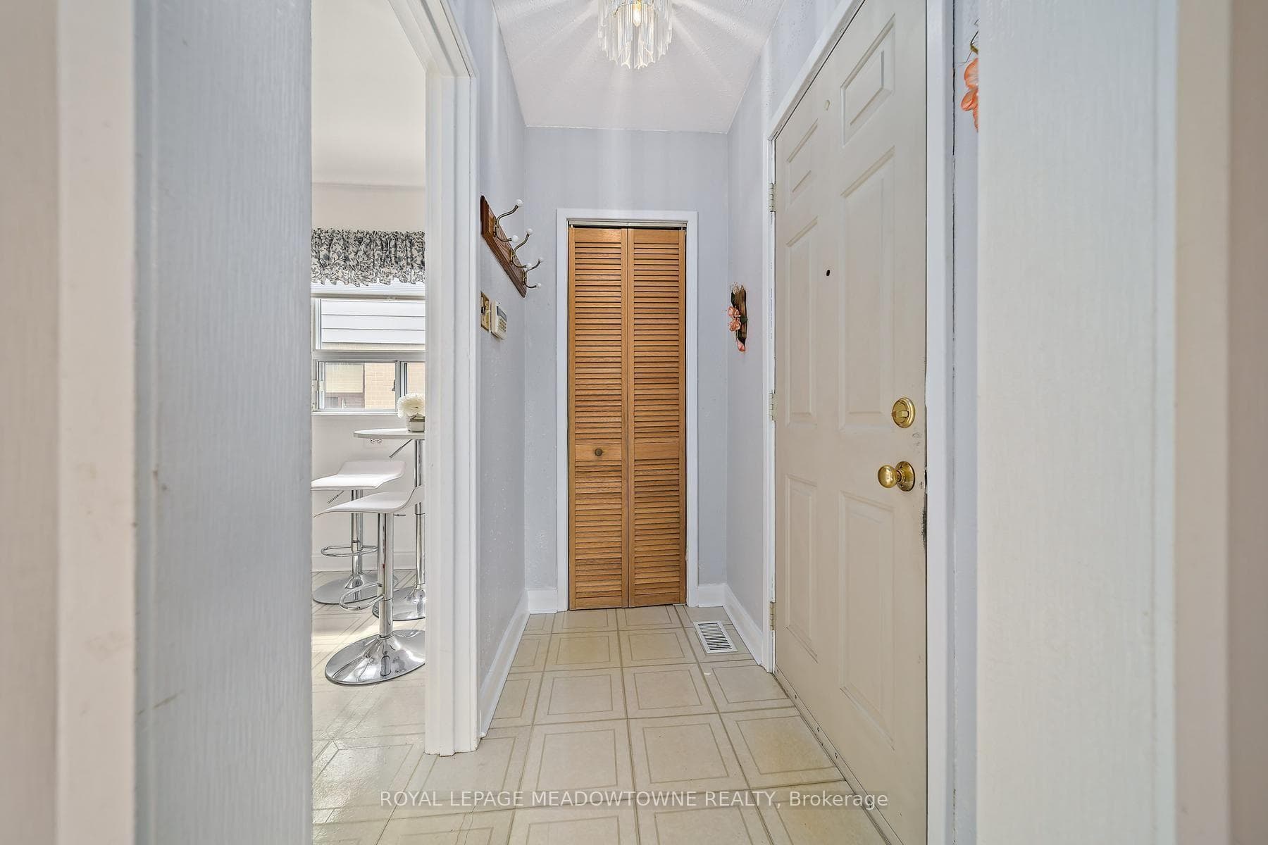27 Hatfield Crescent photo 7