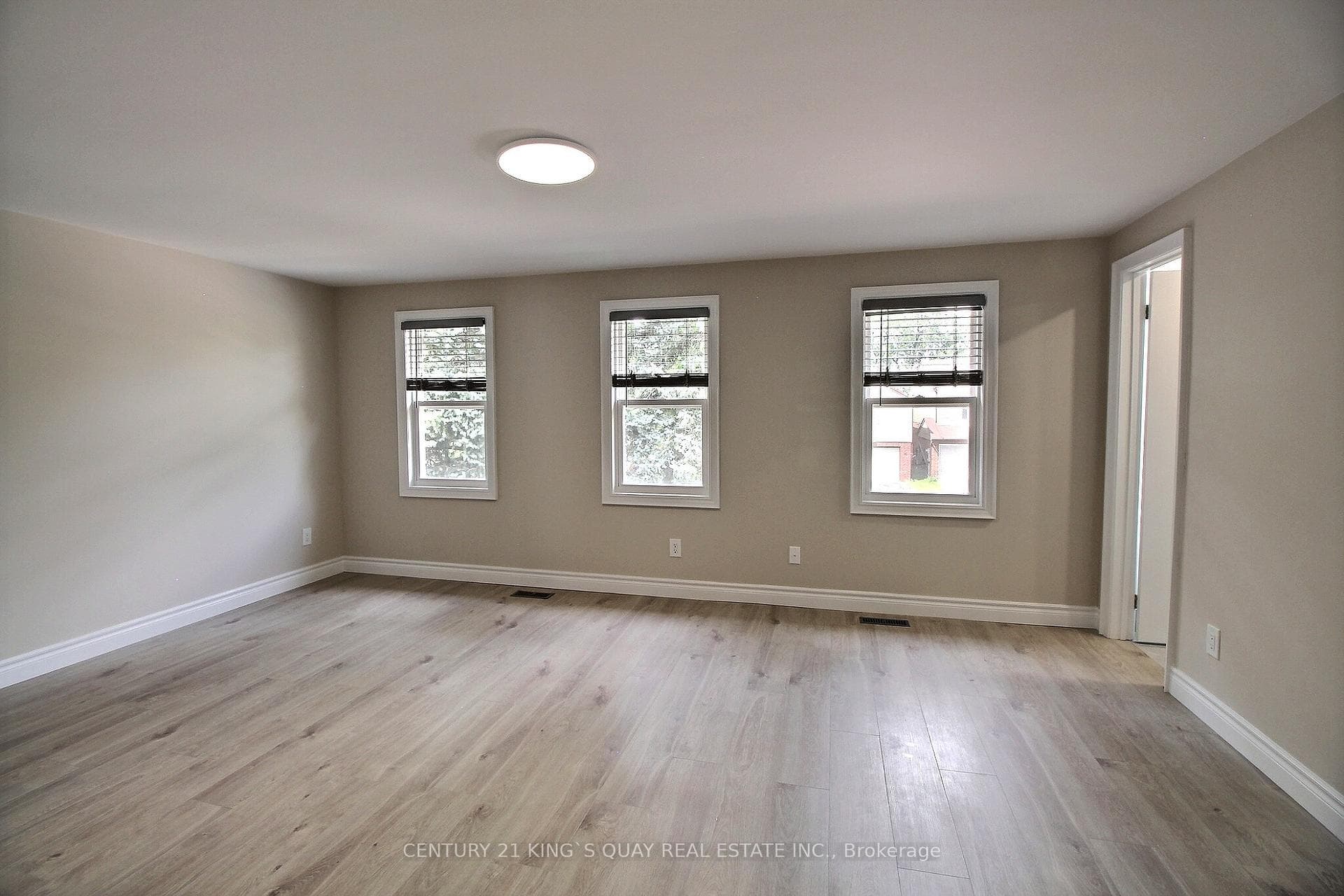 17 Sandyhook Square photo 14