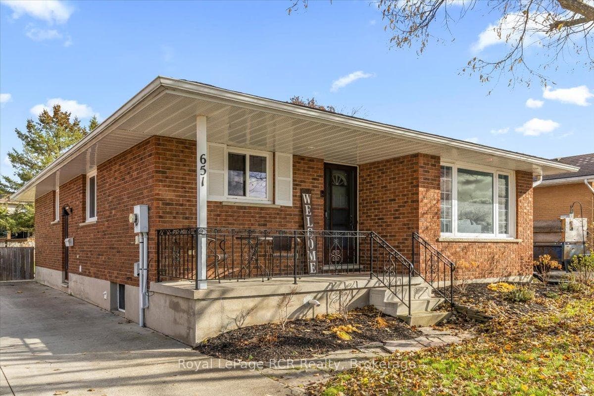 651 19th Avenue photo 2