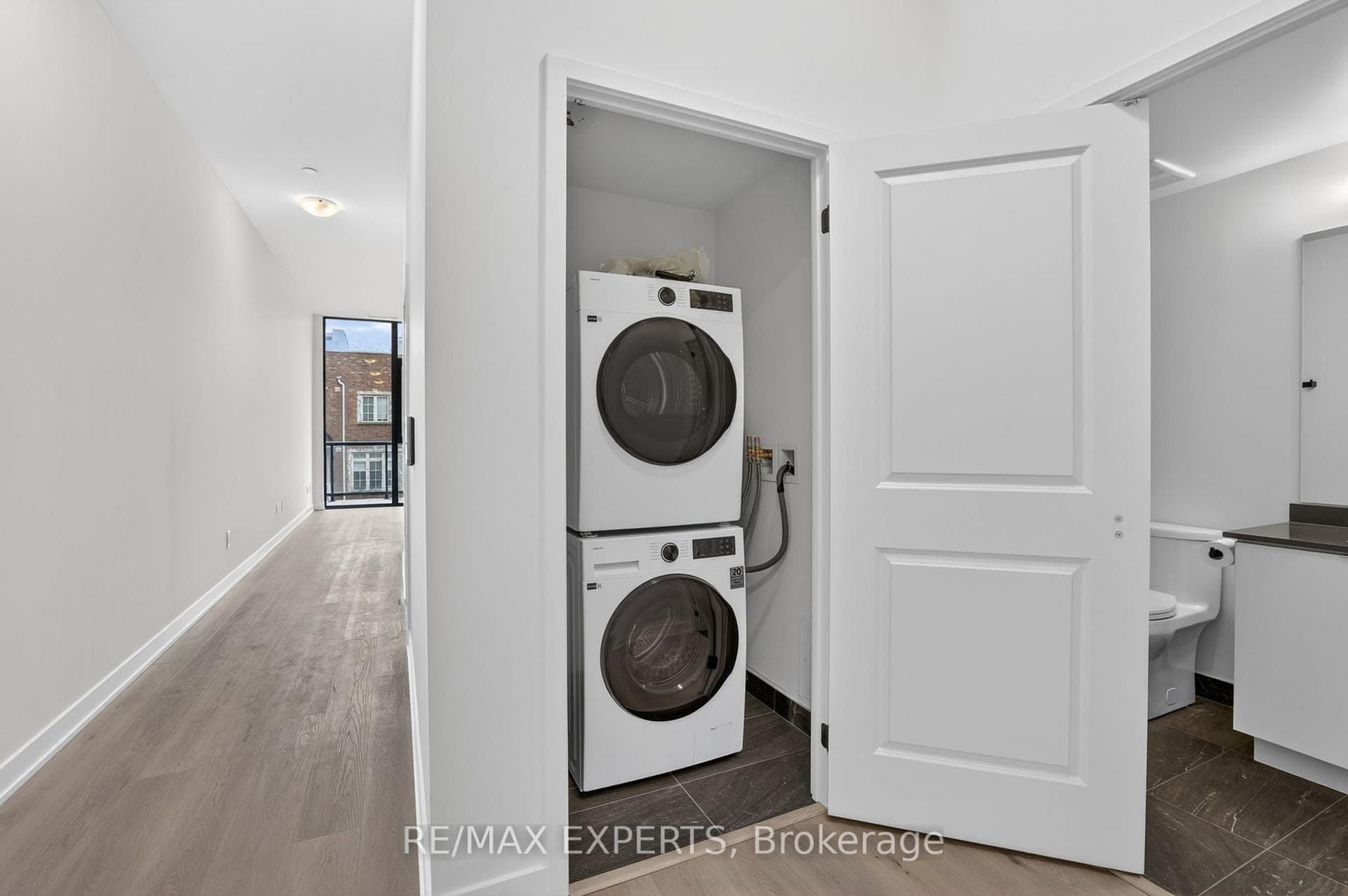 2075 Lakeshore Road Unit 204 photo 31