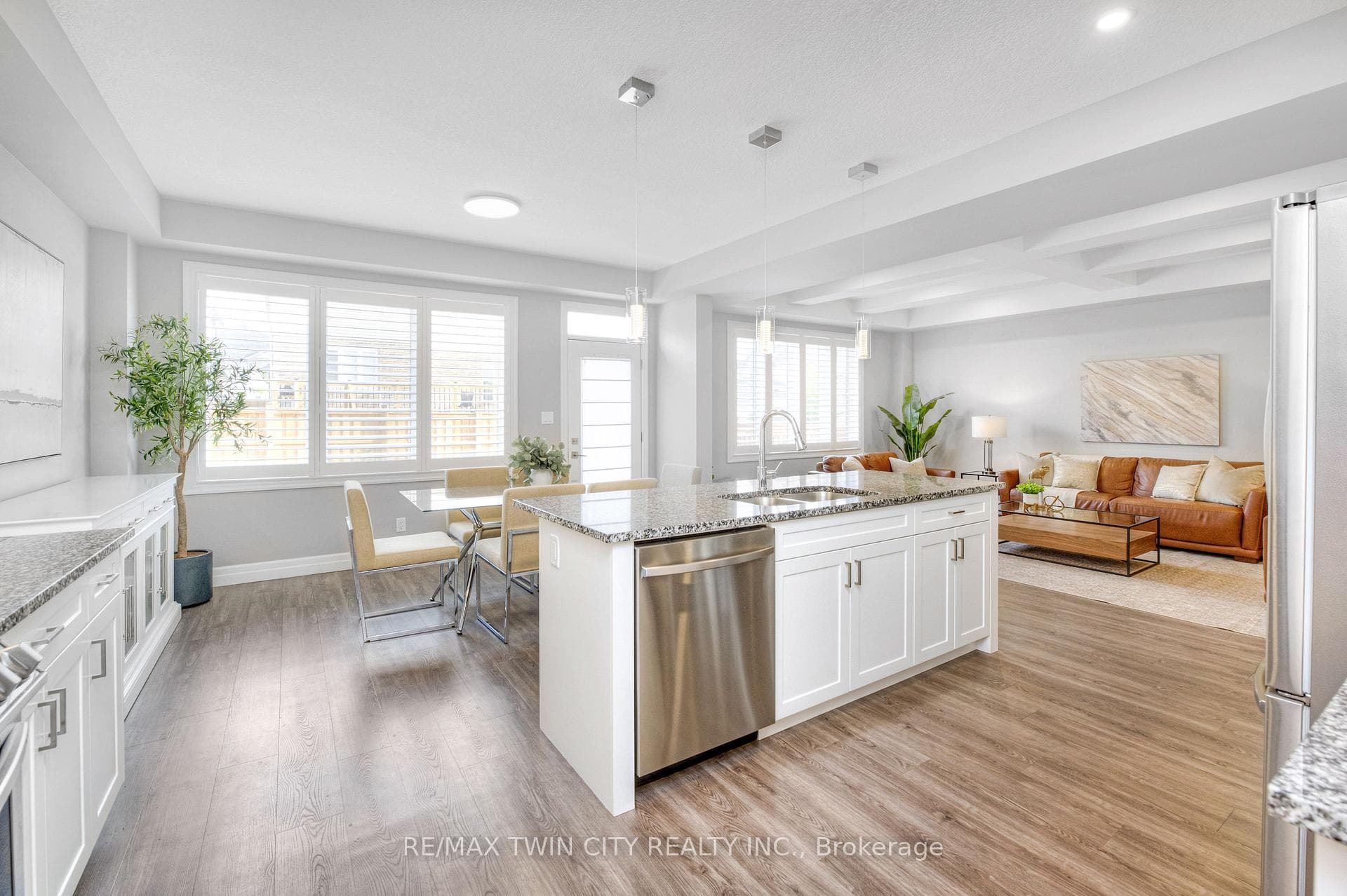 150 Mountain Holly Court photo 13