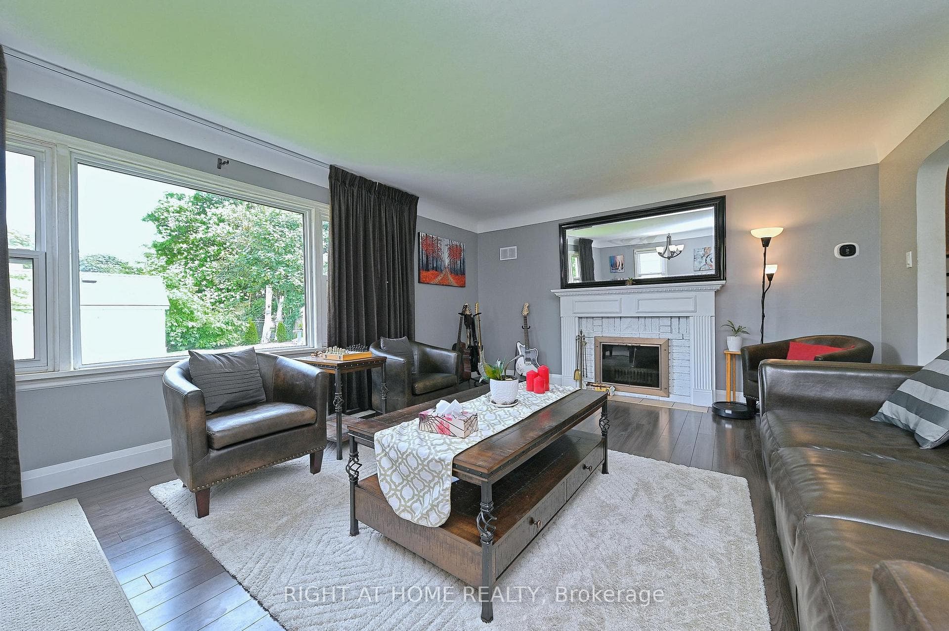 446 Geneva Street photo 15