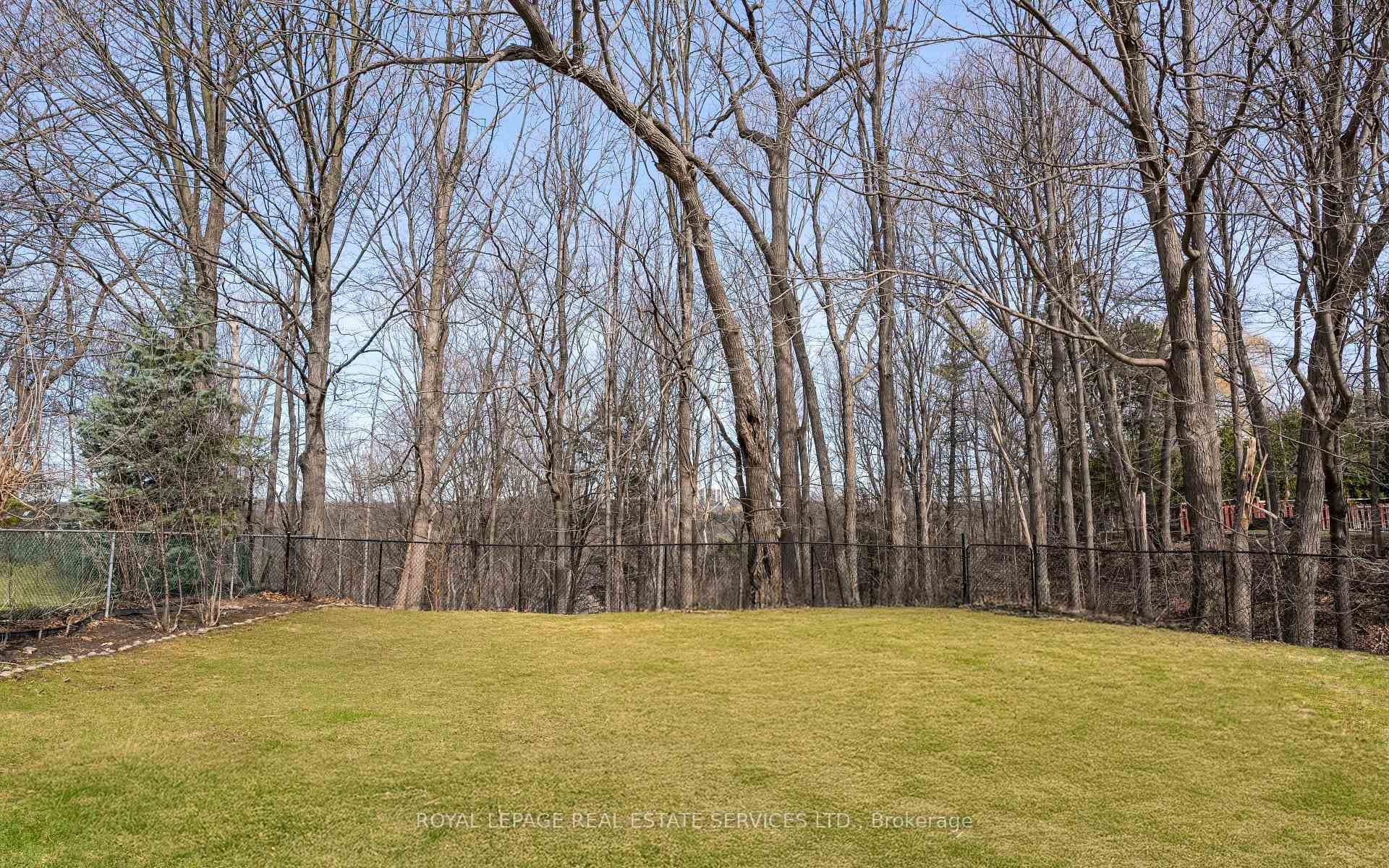 83 Page Avenue photo 24