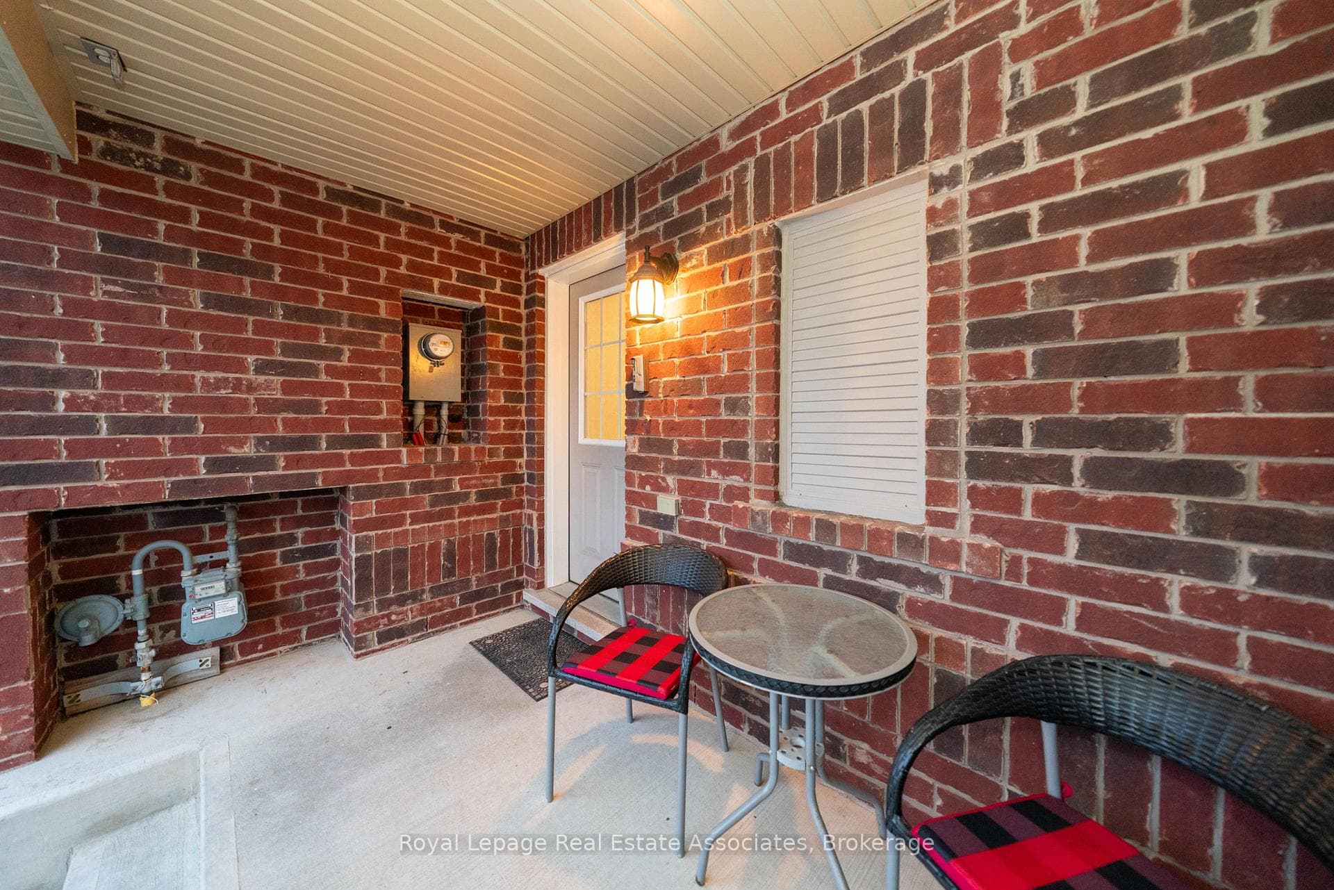 303 Chuchmach Close photo 22