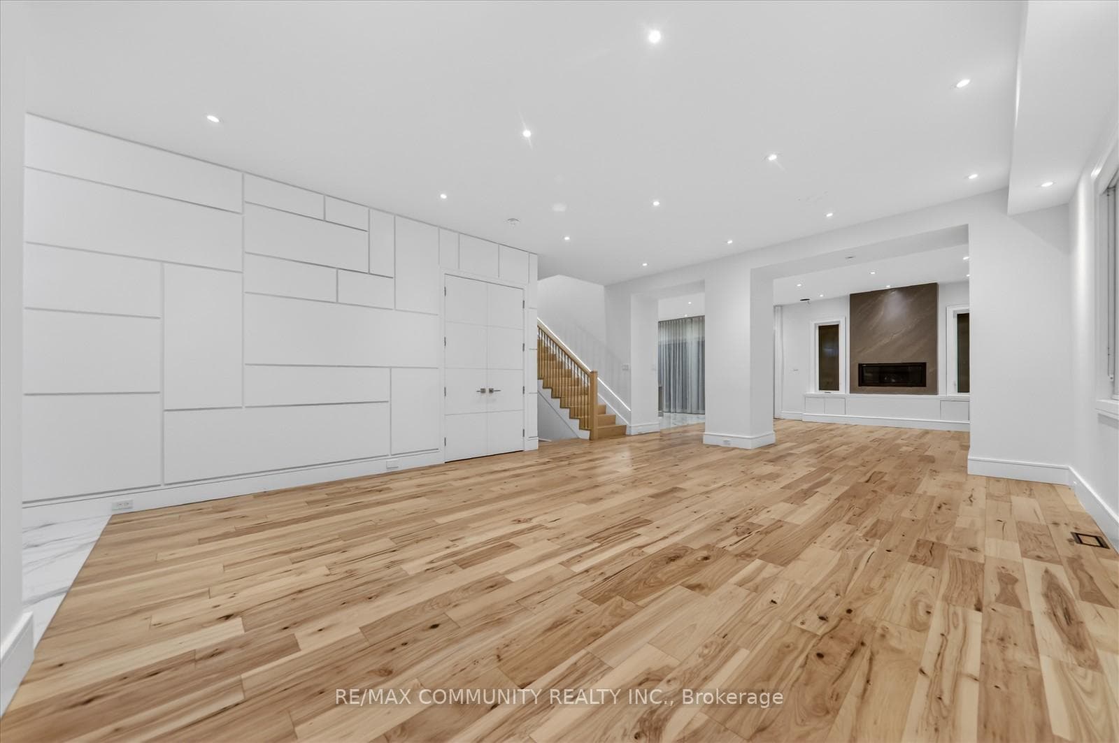 6268 Kingston Road photo 13