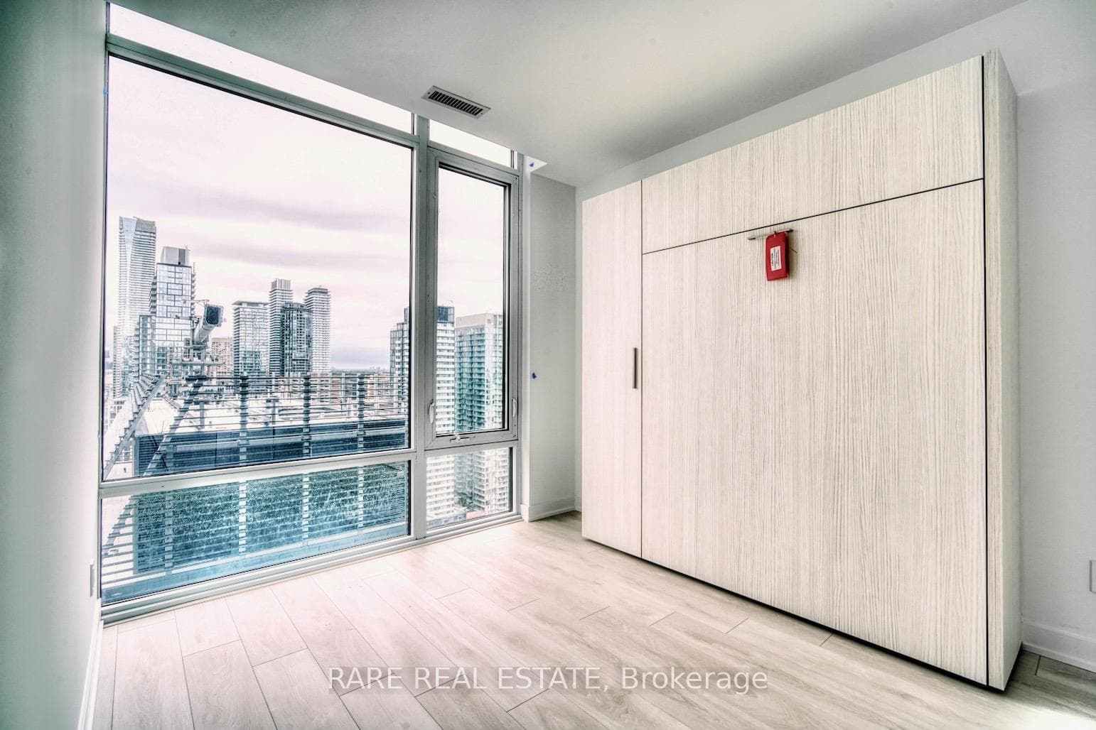 501 Yonge Street Unit 2803 photo 1