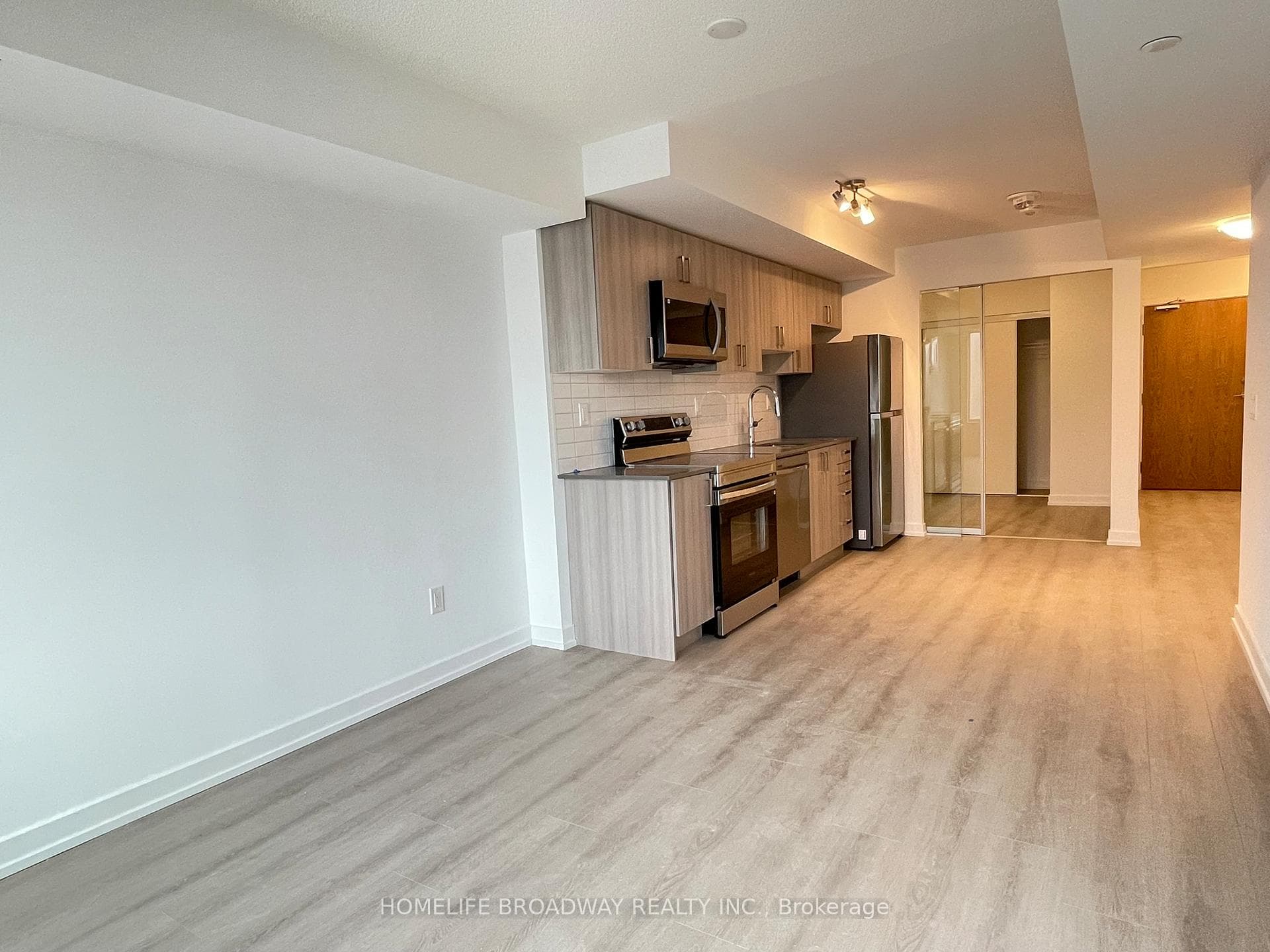 1435 Celebration Drive Unit 412 photo 5
