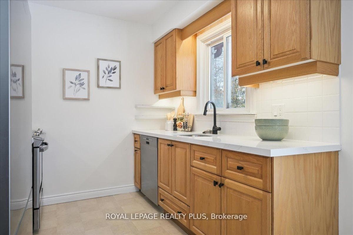 3655 Burnbrae Drive photo 14