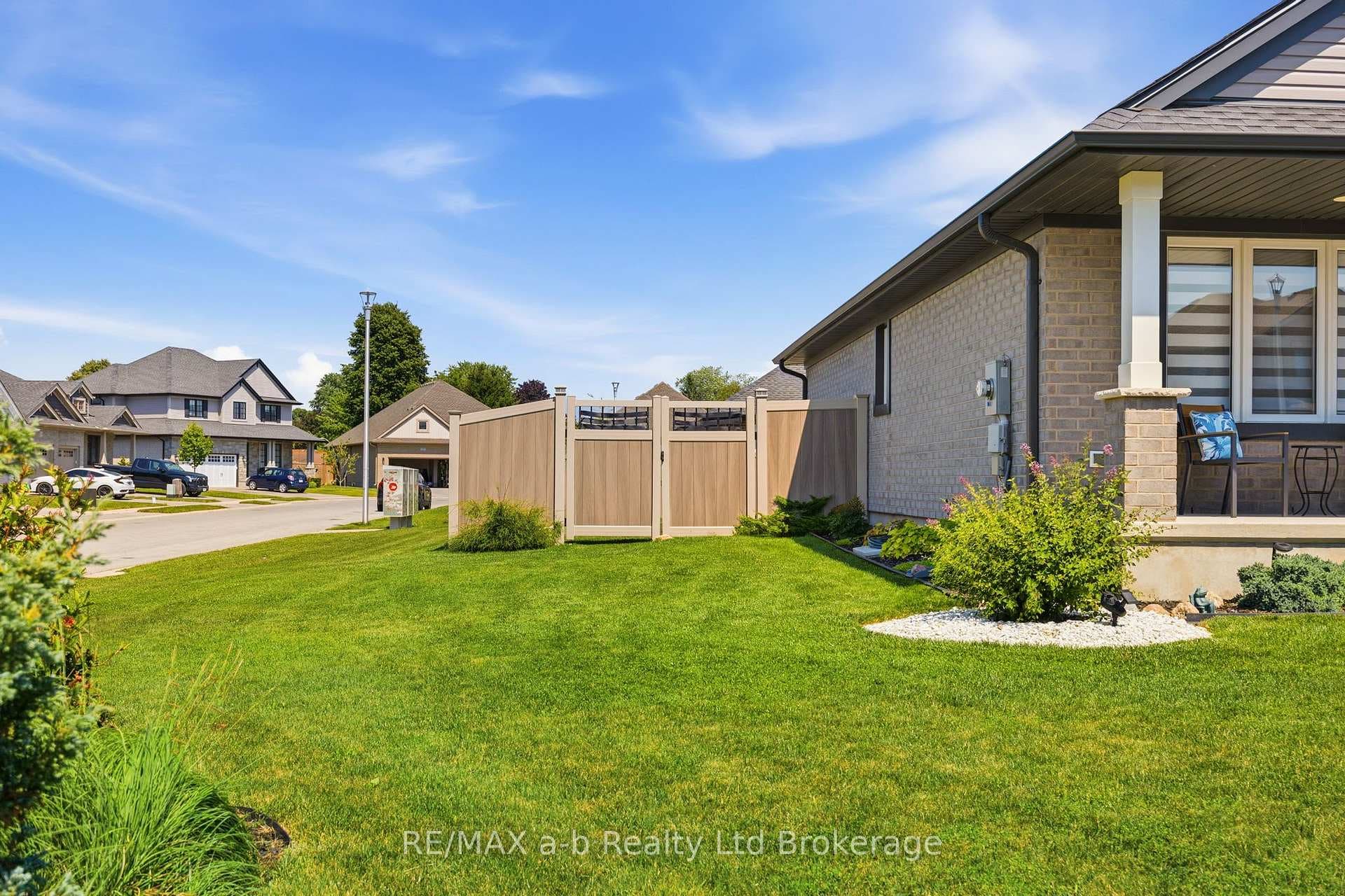 268 Wilson Avenue photo 4