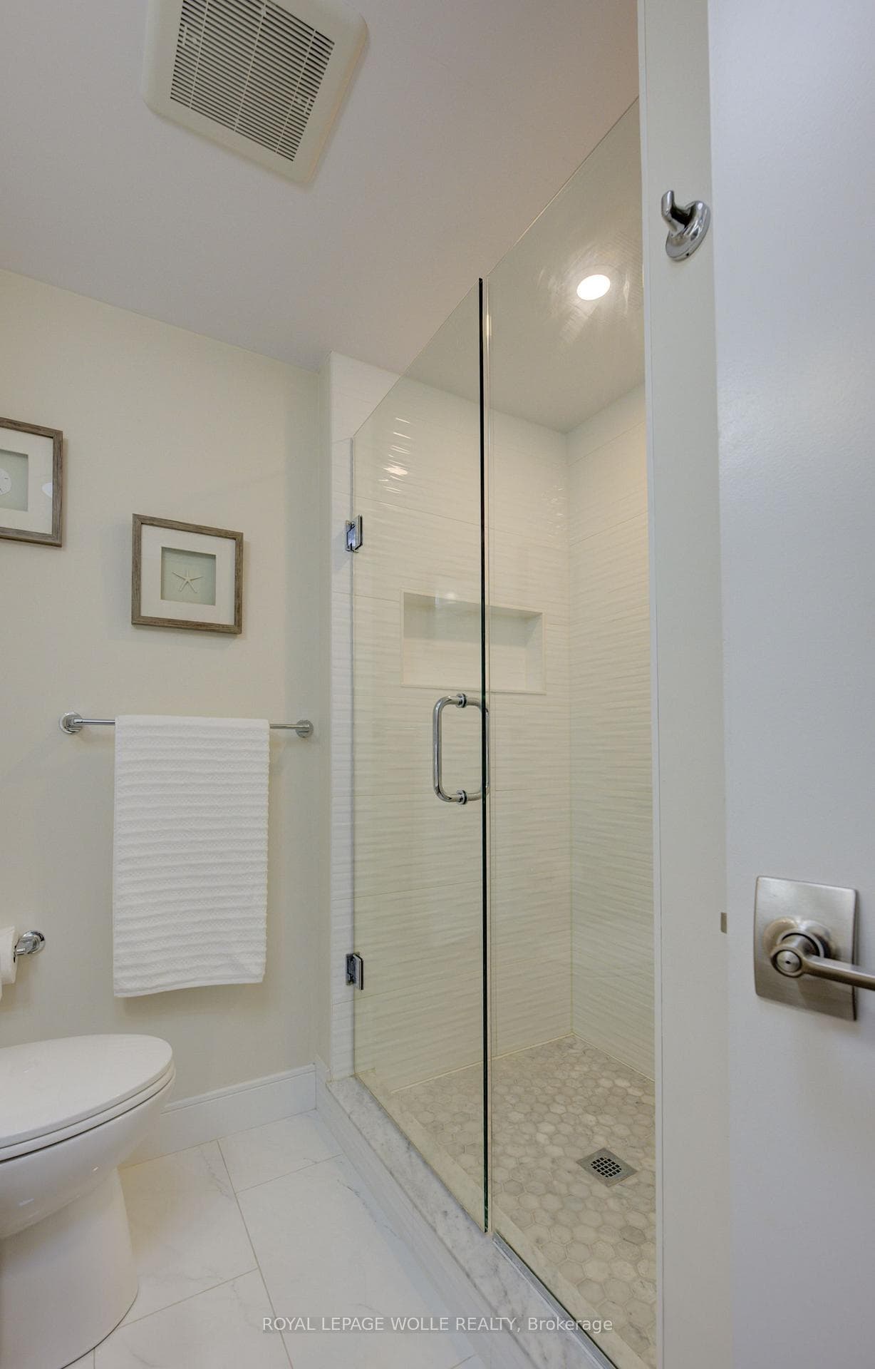 51 Oldfield Drive photo 24