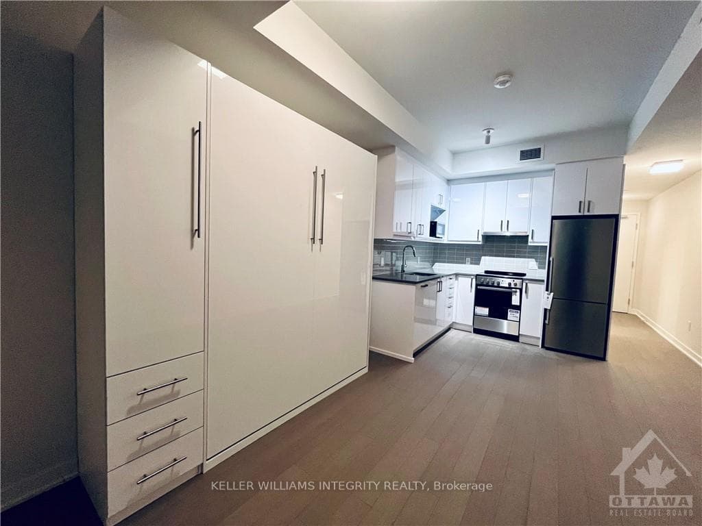 360 DESCHATELETS Avenue Unit 203 photo 4