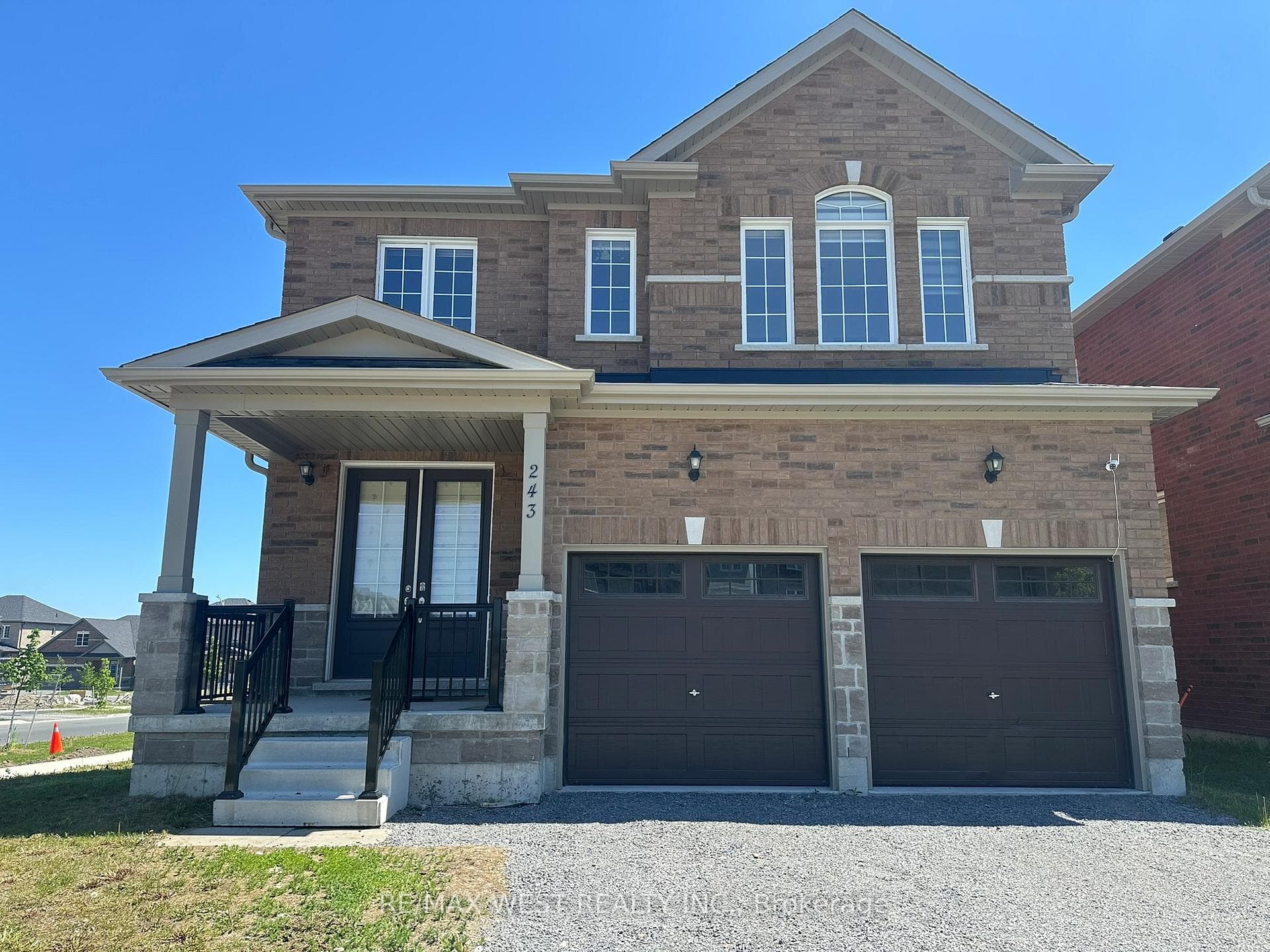 243 O Neil Street photo 1