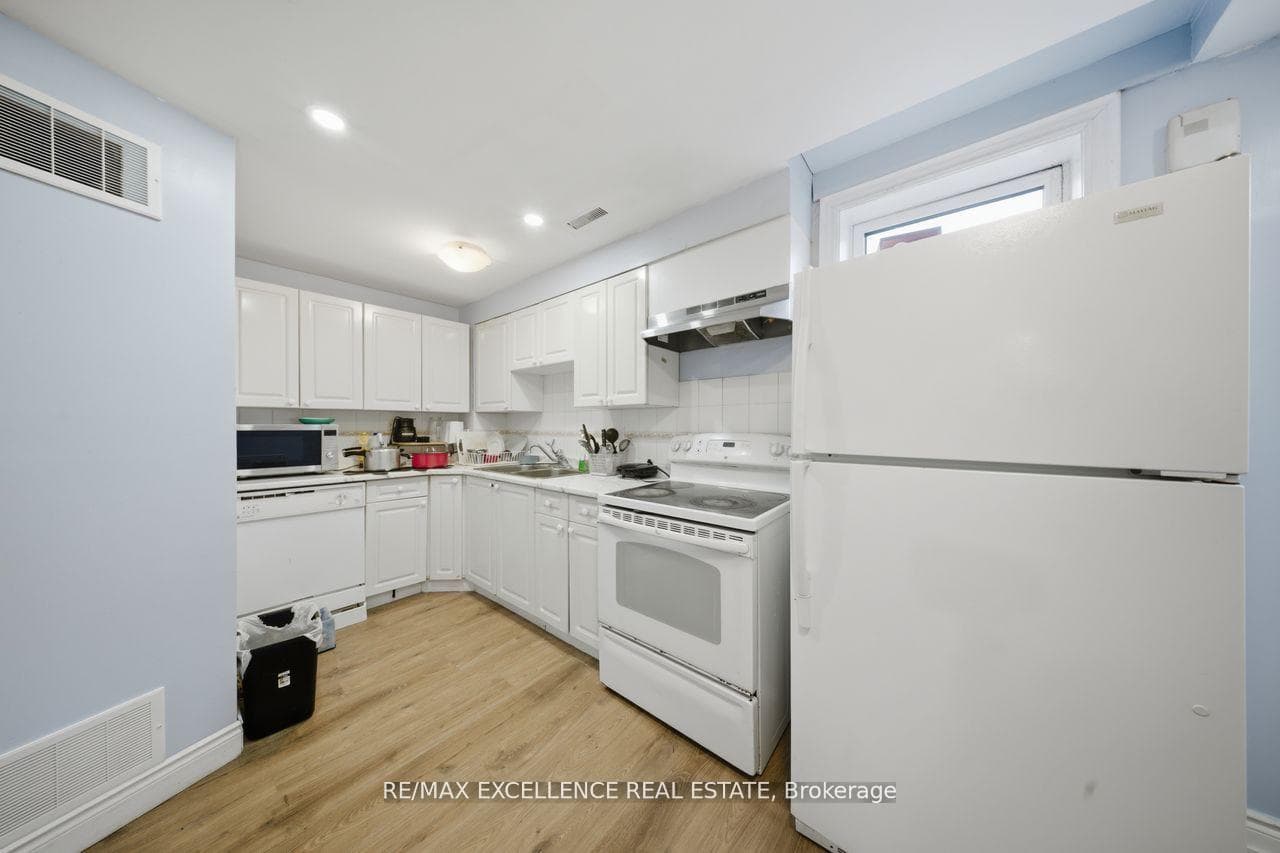 41 Brentcliff Drive photo 30