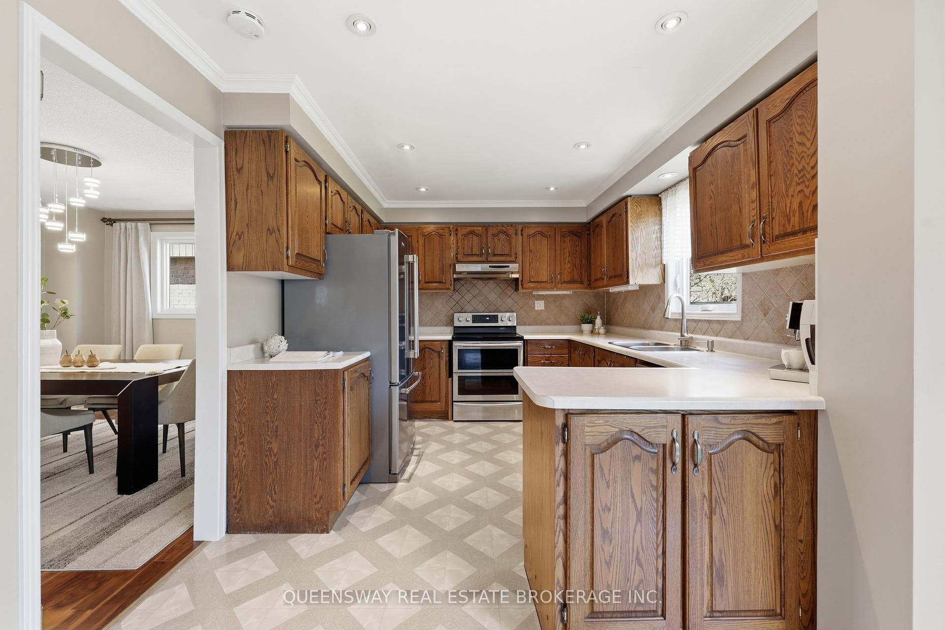 223 River Oaks Boulevard photo 17