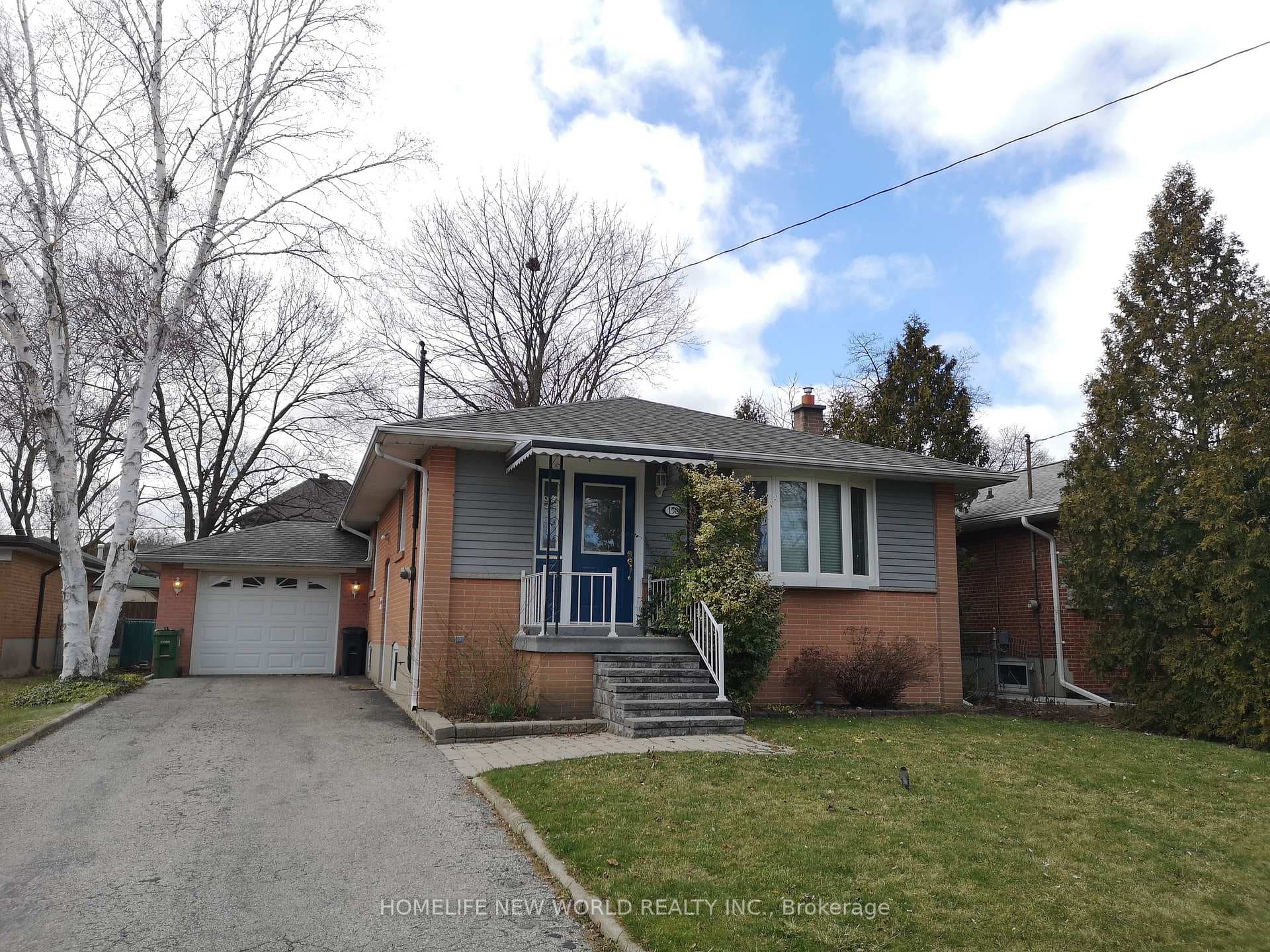 158 Wincott Drive photo 1
