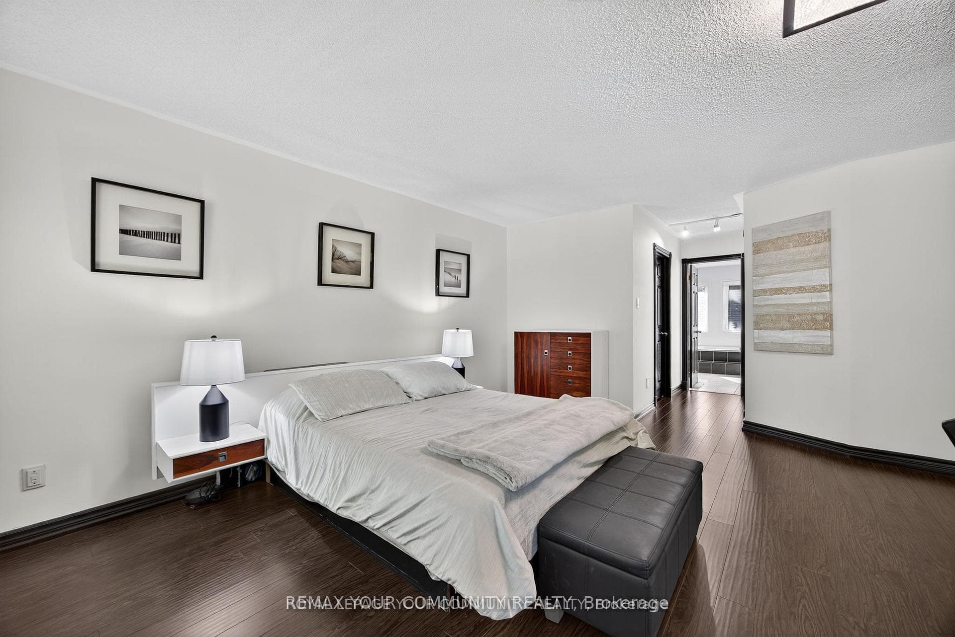684 Exceller Circle photo 33