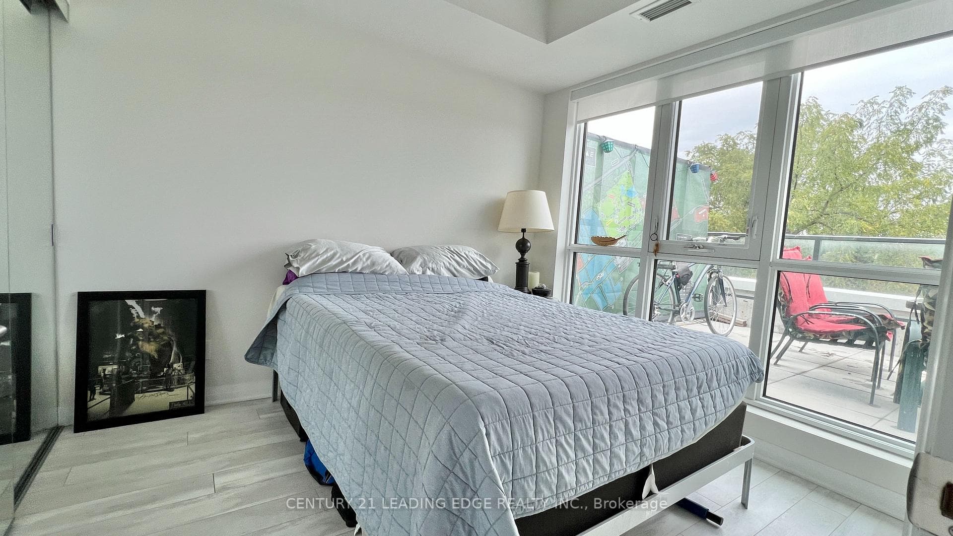 1630 Queen Street Unit 601 photo 15