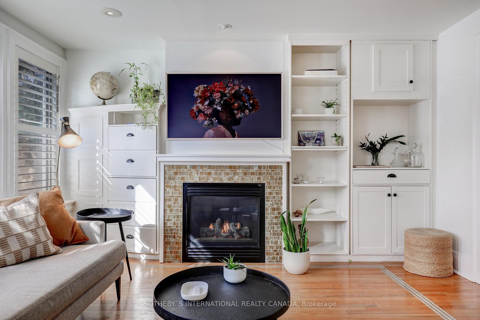 236 Bessborough Drive photo 12