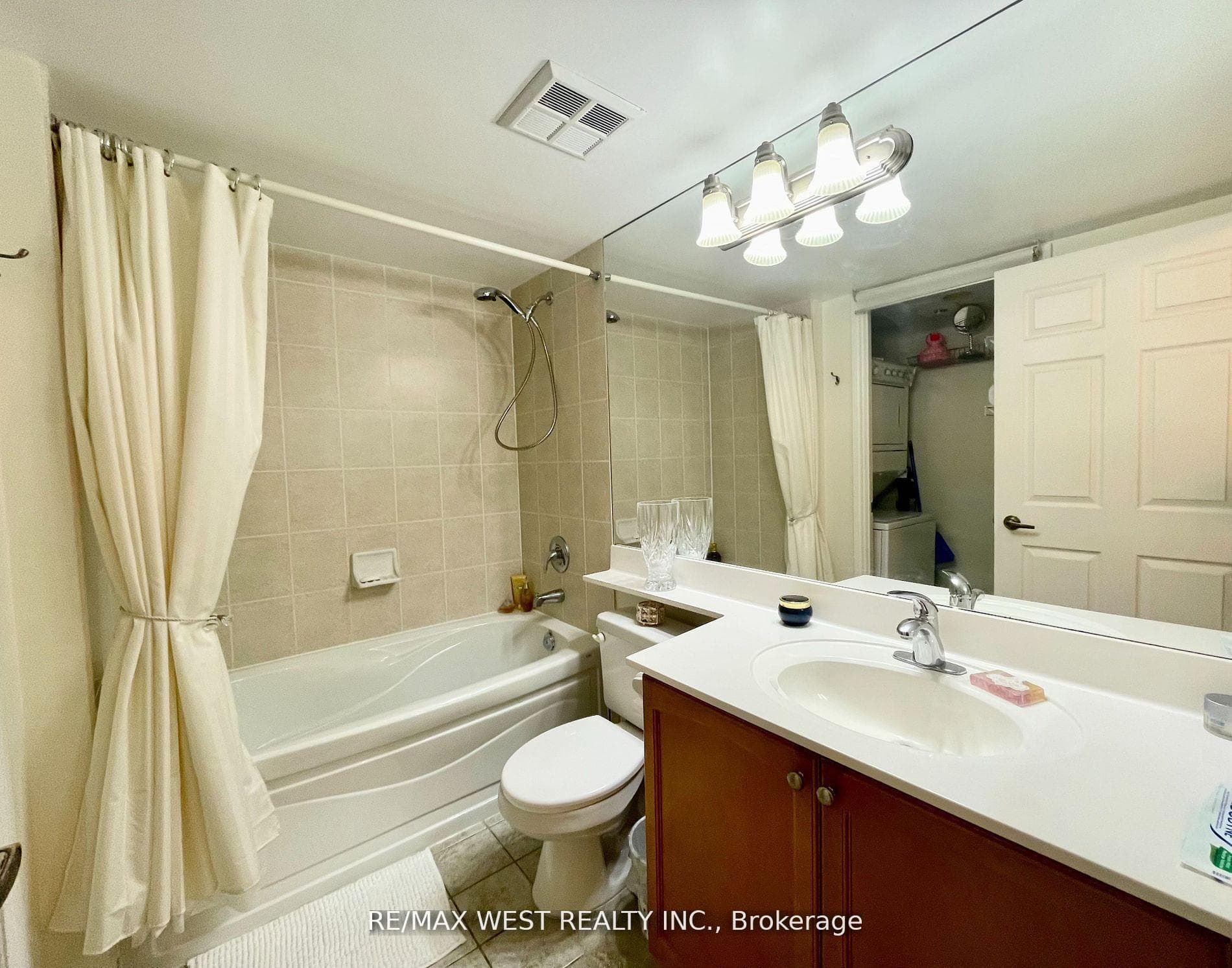 710 Humberwood Boulevard Unit 806 photo 15