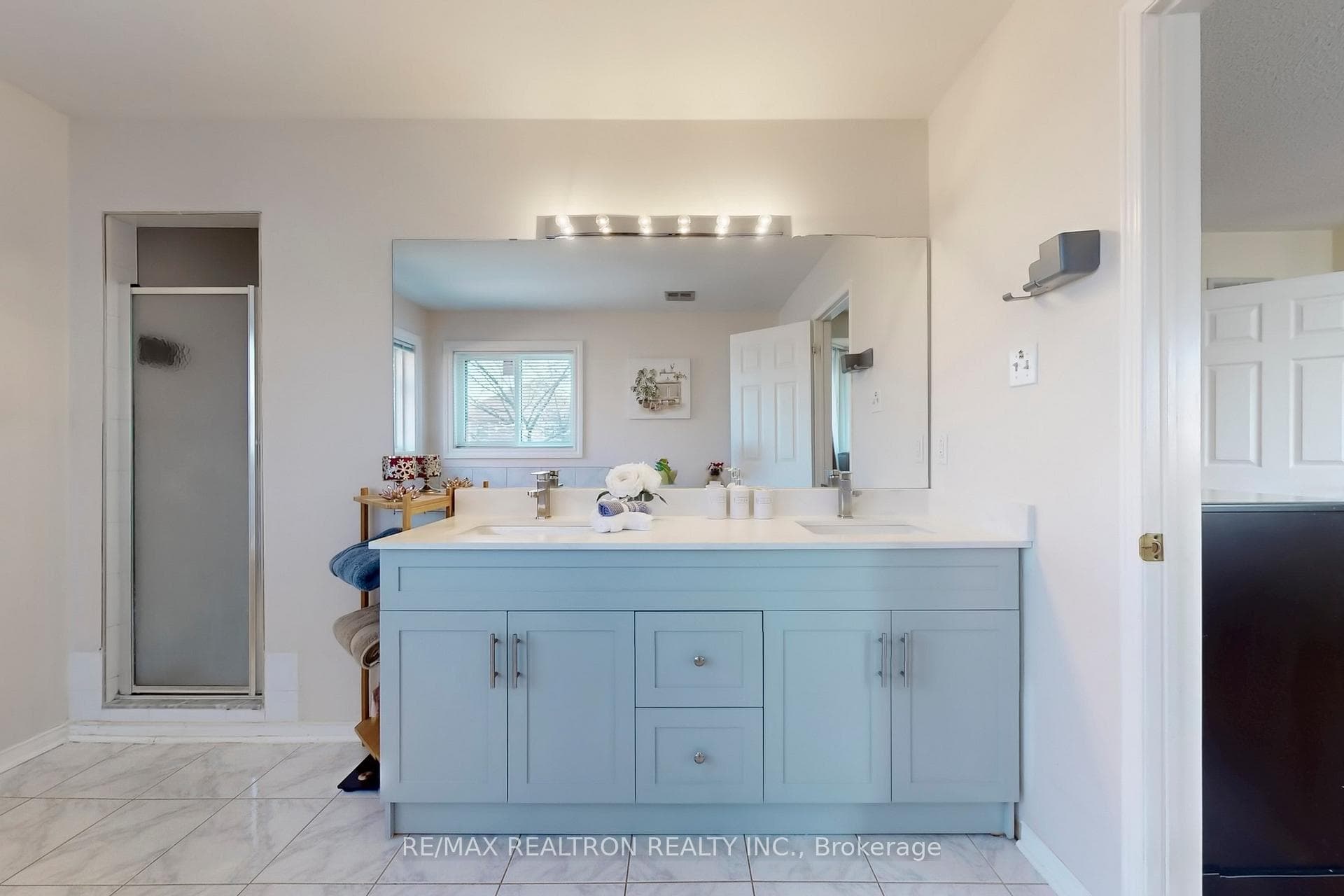 3223 Bloomfield Drive photo 24