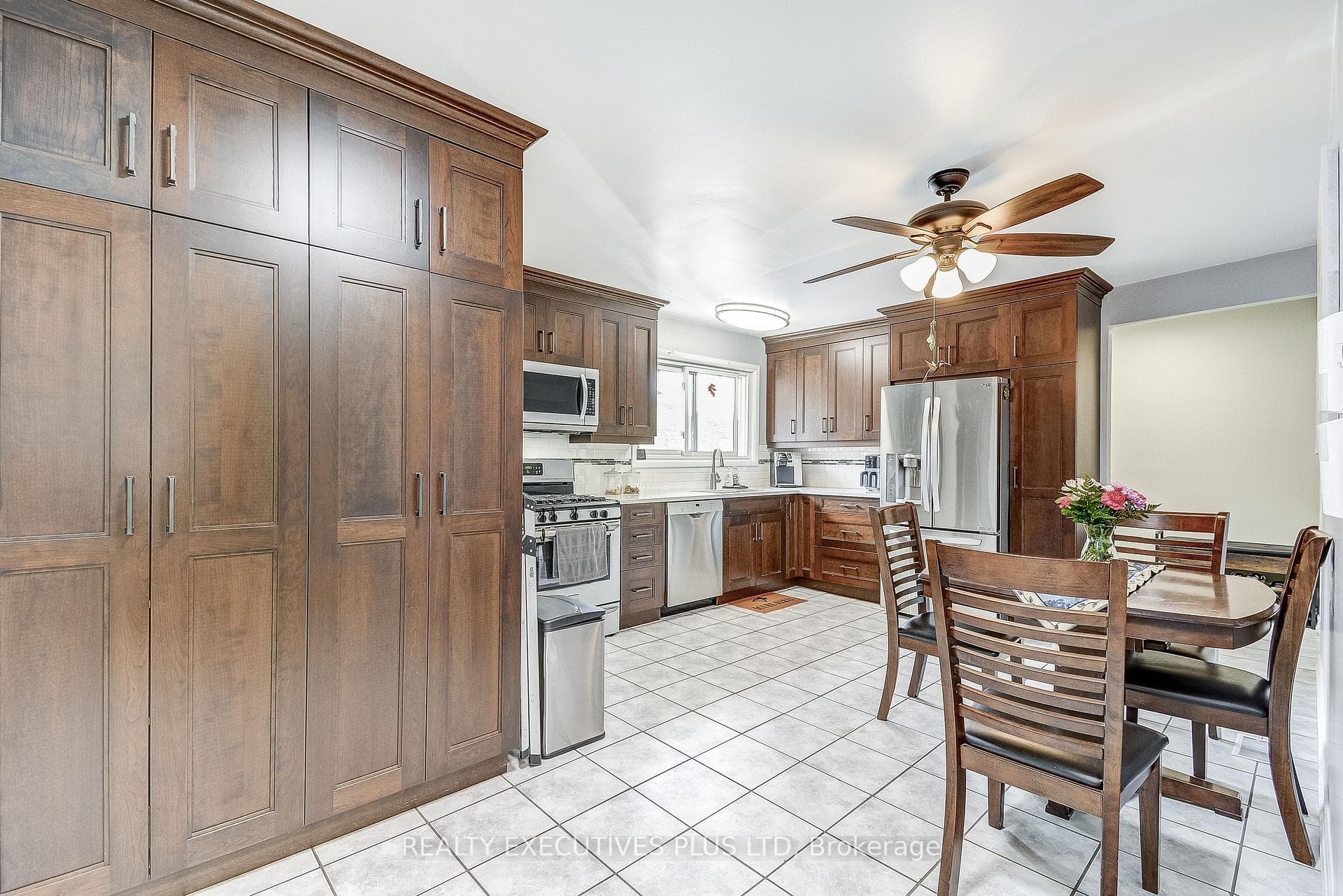 5304 Hodgson Avenue photo 11