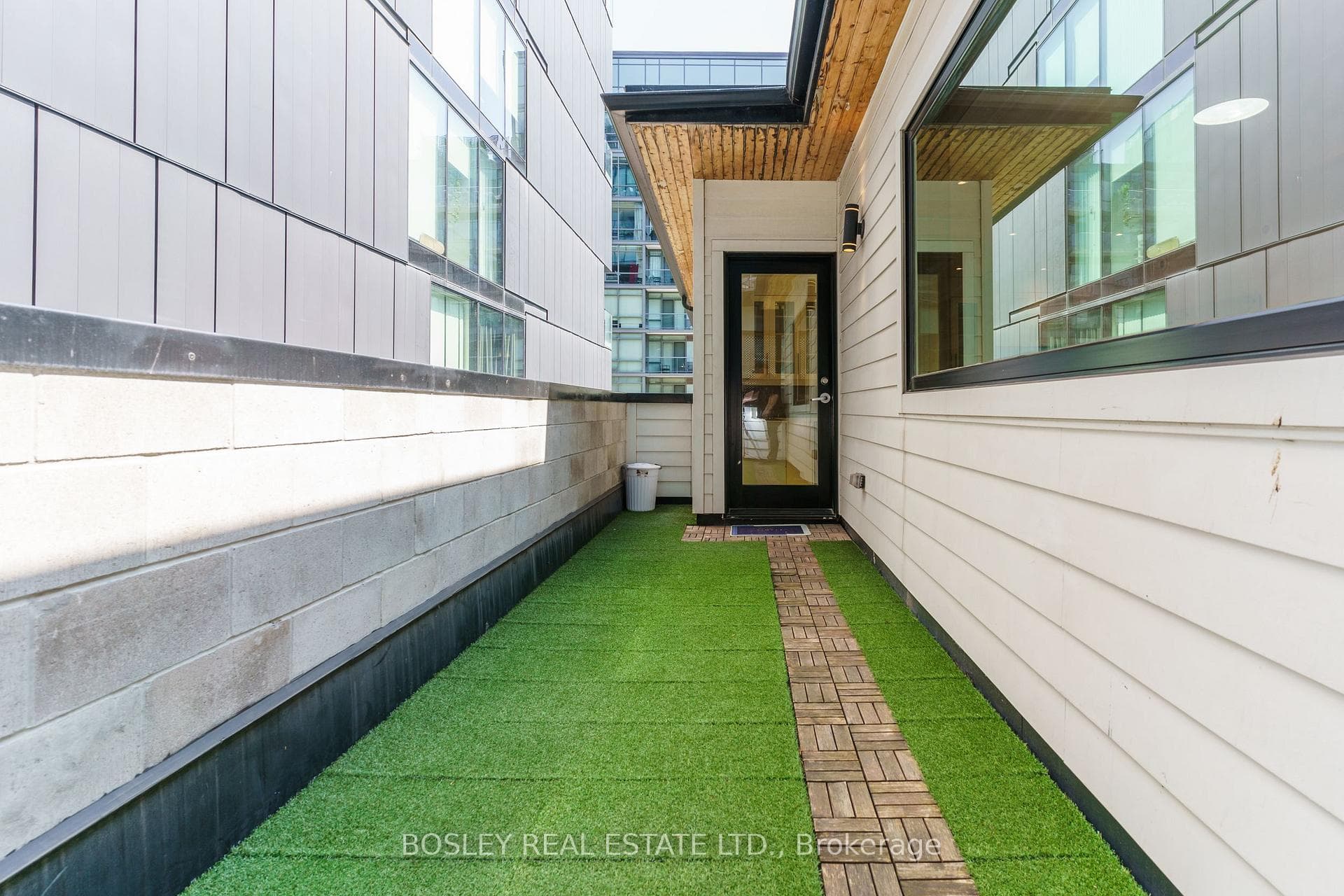 46 Stewart Street Unit 3 photo 20