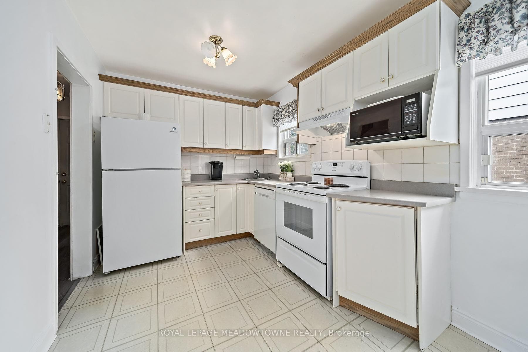 27 Hatfield Crescent photo 14