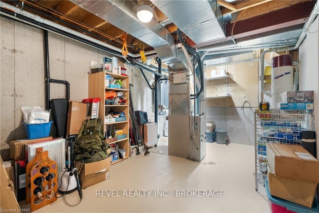 137 MARTINDALE Road Unit A photo 23