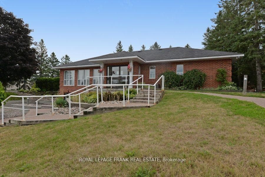 2 Heritage Way Unit 112 photo 25