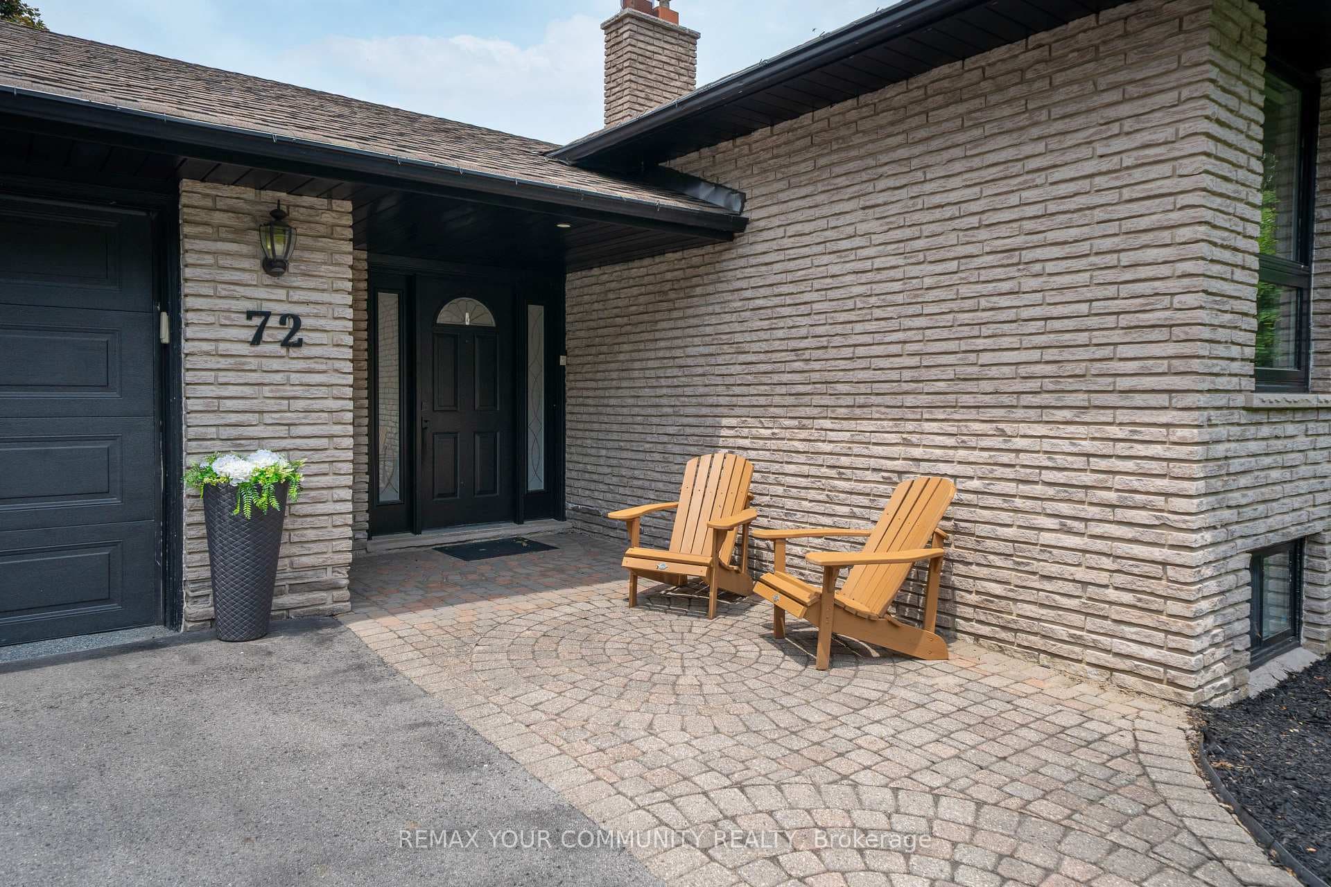 72 Cook Drive photo 3