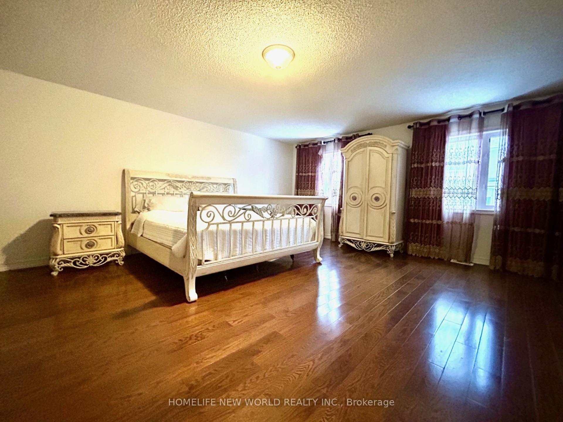 64 Thomas Foster Street photo 21